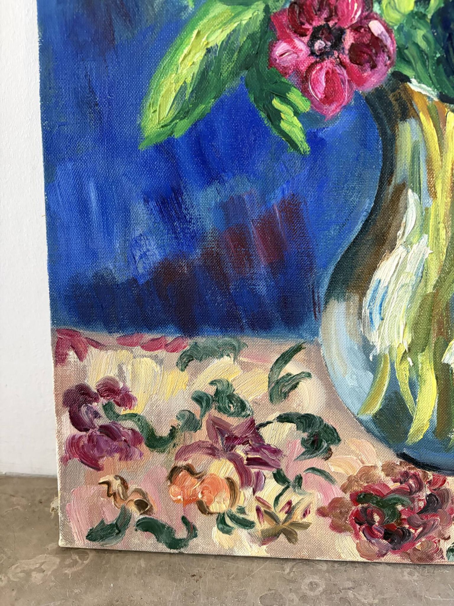 Anemones and marigolds, oil on canvas signed Gisèle Renaut.