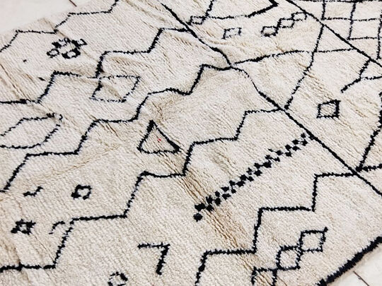 Moroccan carpet 257x153cm