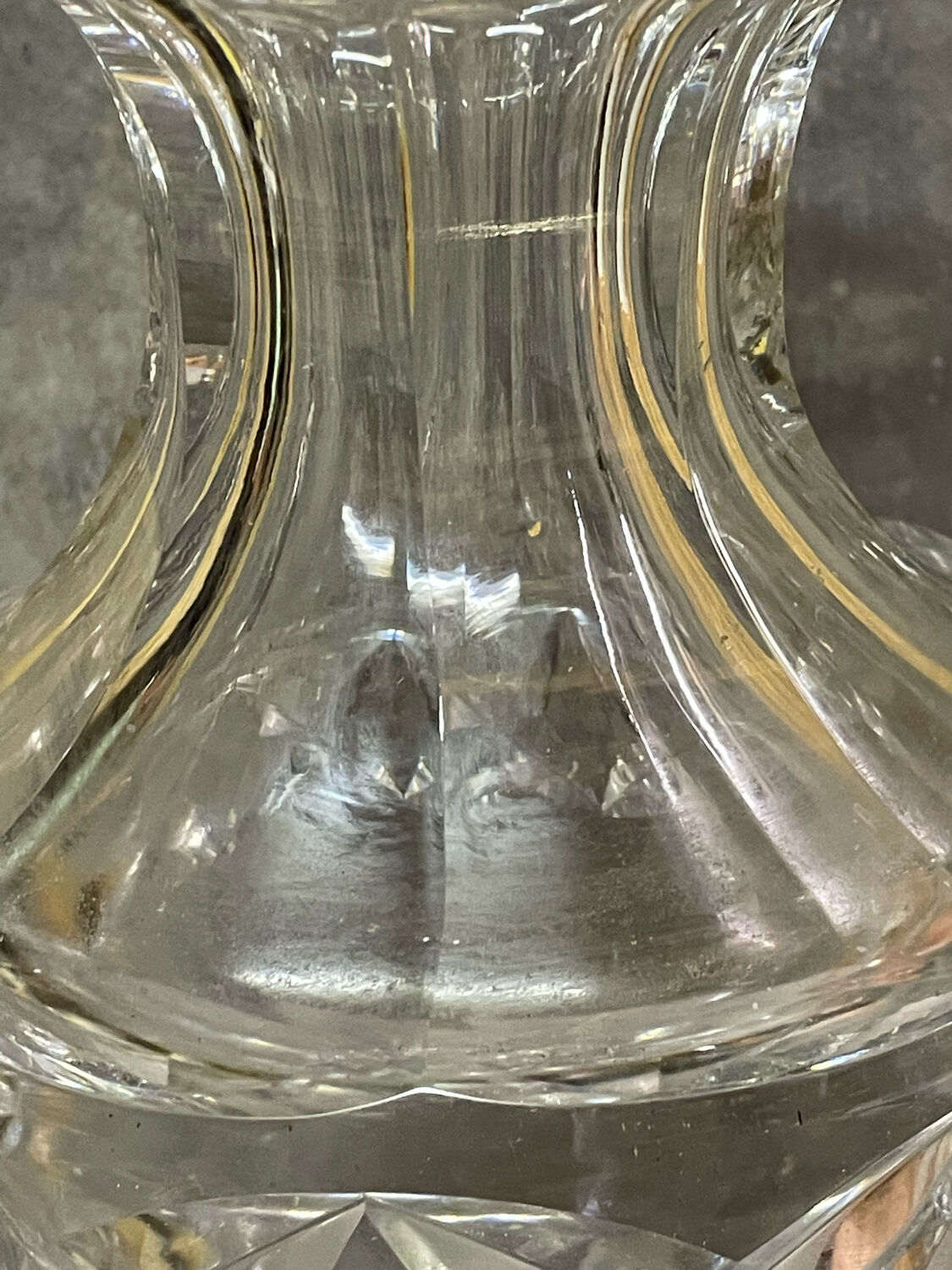 Diamond-cut crystal baluster vase with Lorraine cross