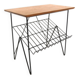 Table d'appoint scandinave "stringbord" en teck, suède, 1950