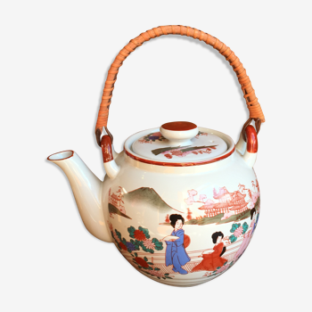 Ceramic teapot pattern
