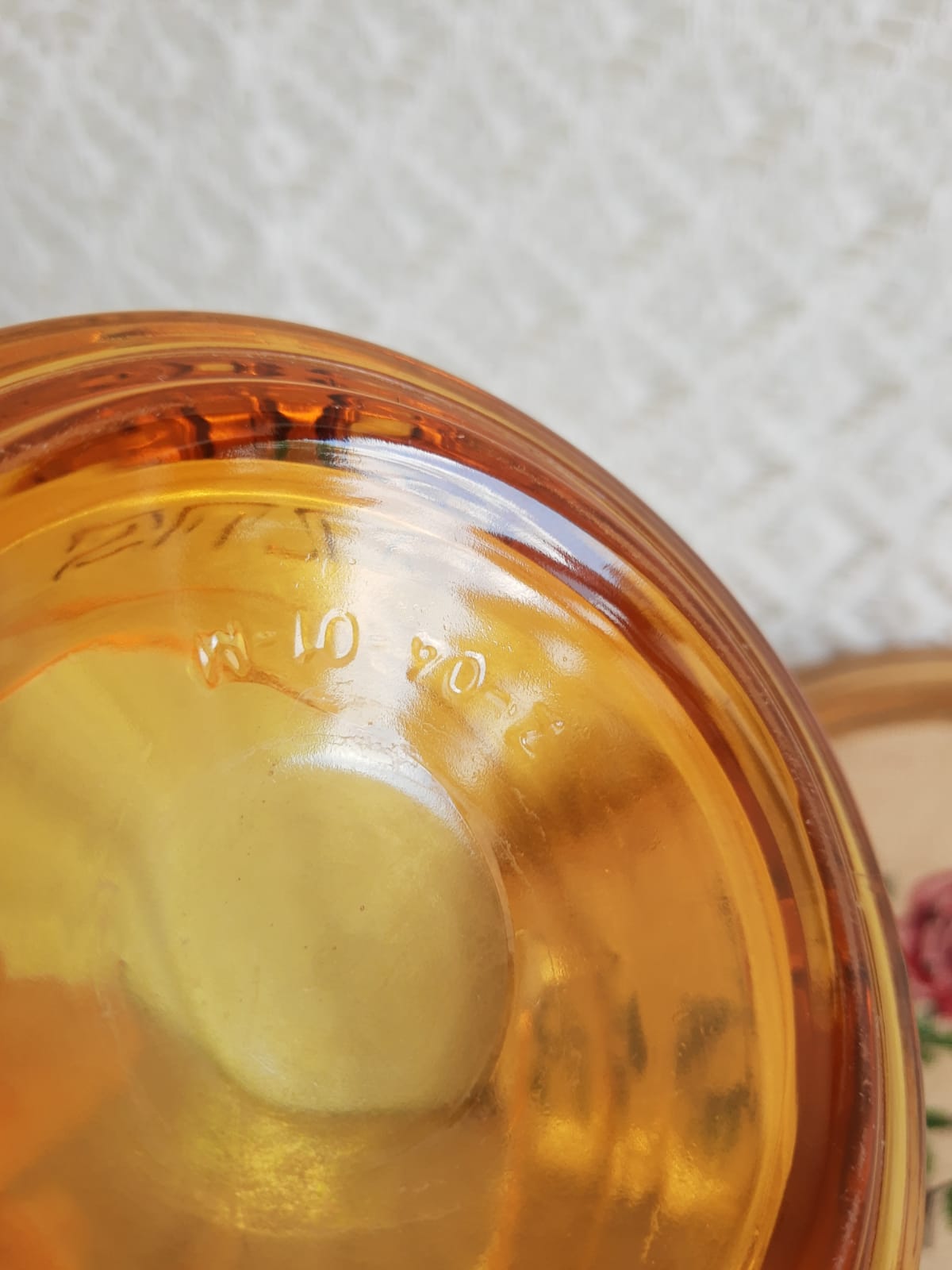 Advertising ashtray Suze amber glass