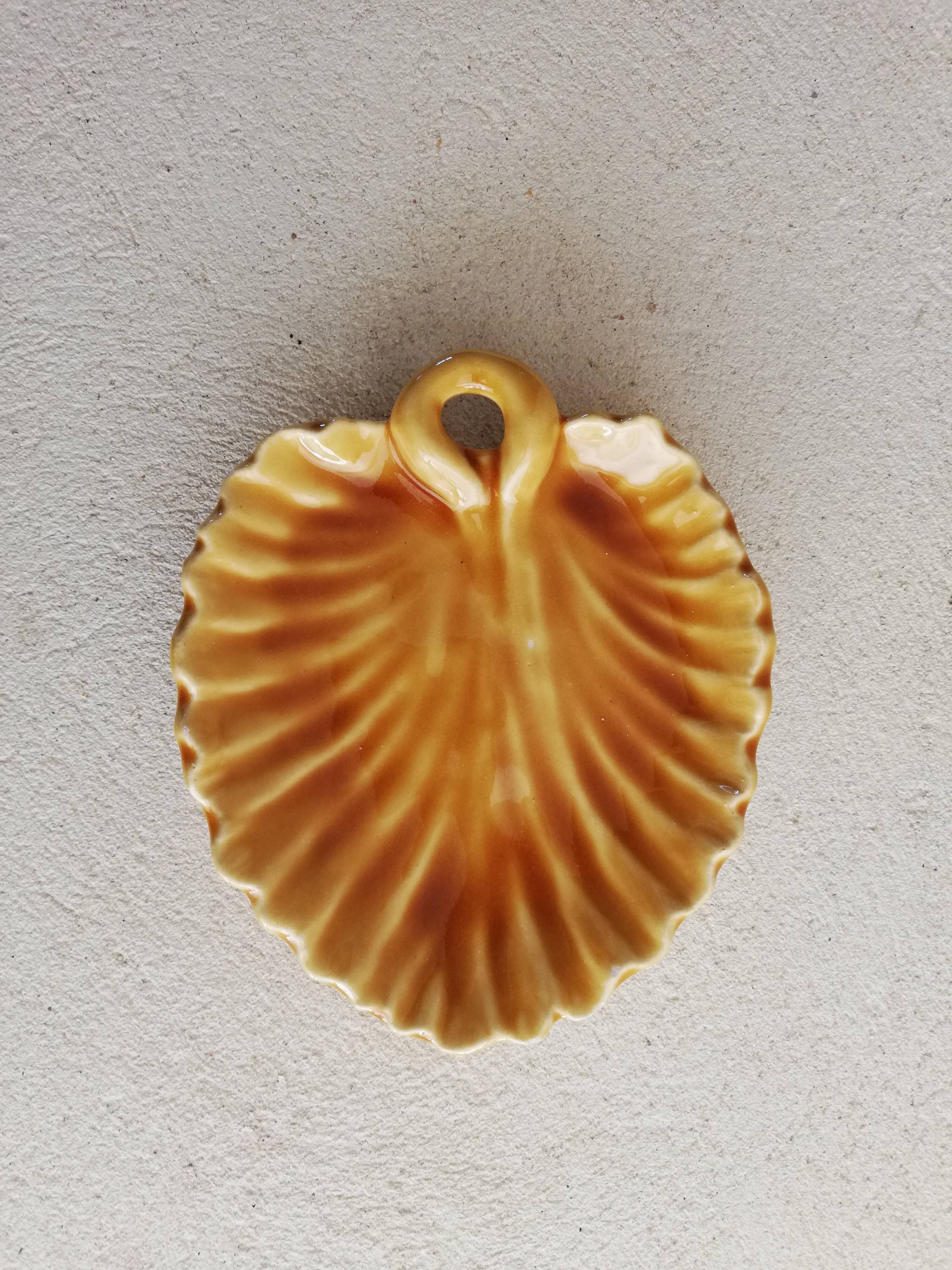 Vintage ceramic pocket empty