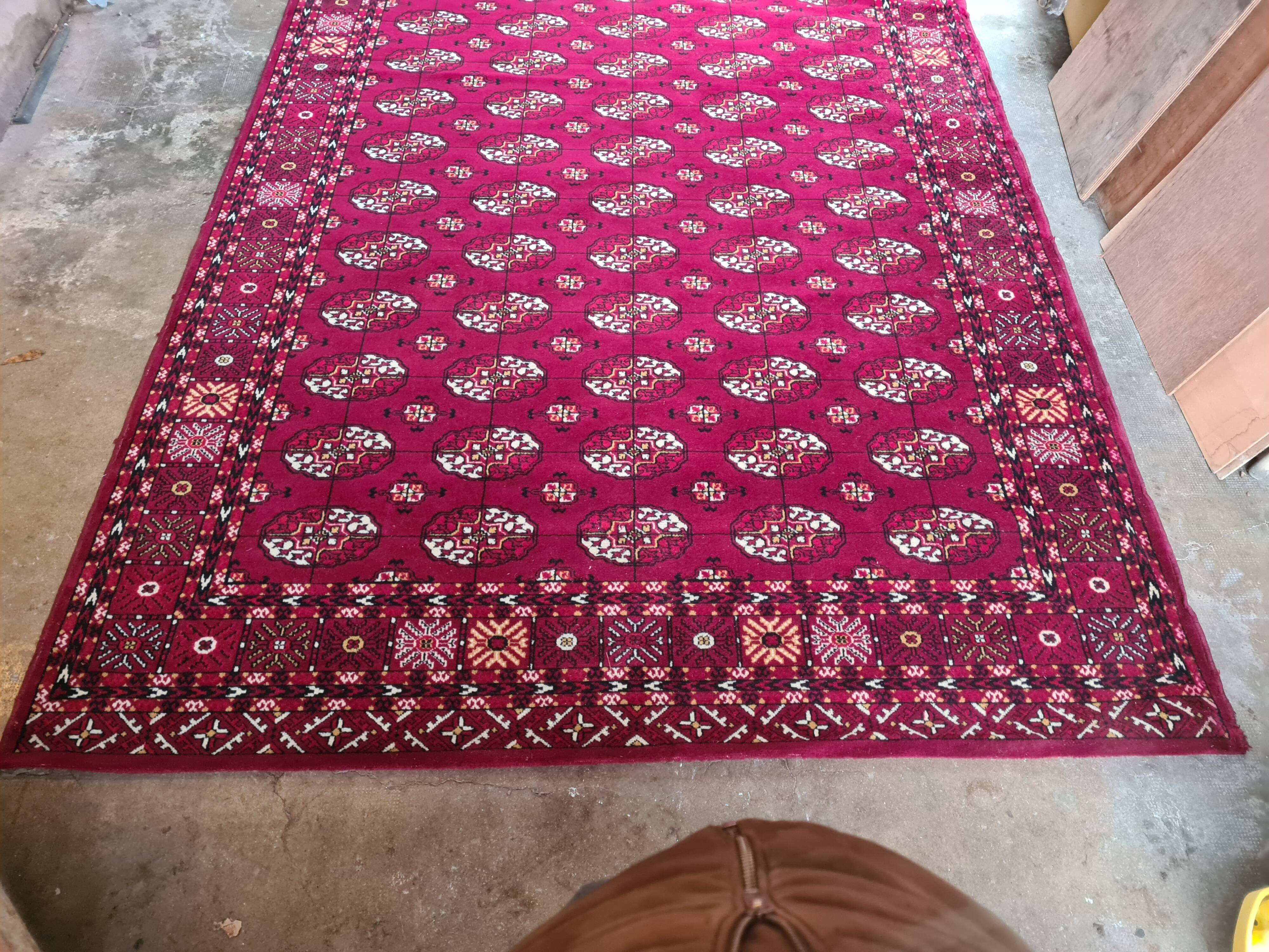 Patterned red carpet