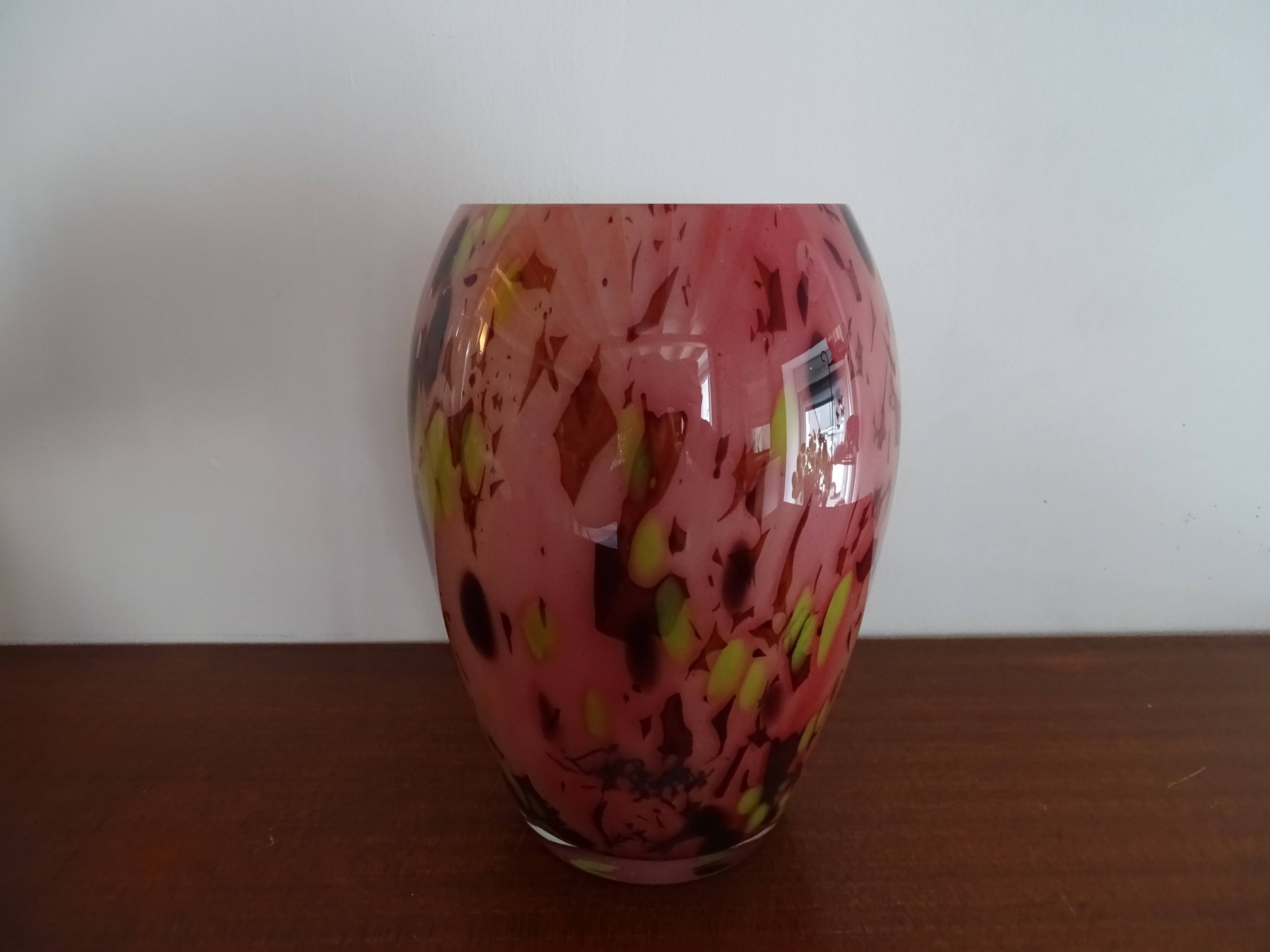 La rochere glassware vase in pink and multi-colored multi-layered glass signed