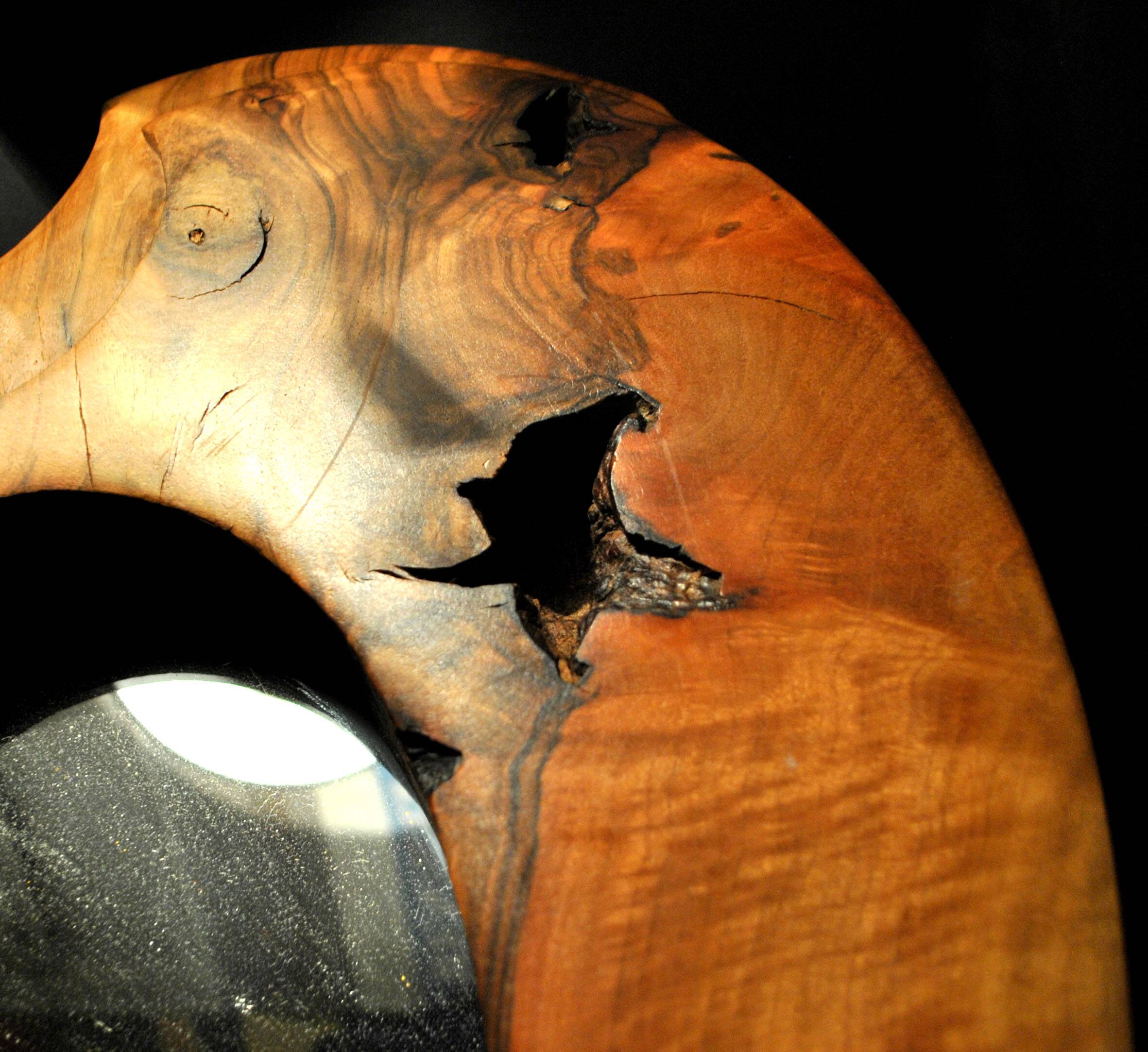 Vintage oval mirror in solid olive wood - Modernist design 1960-1970