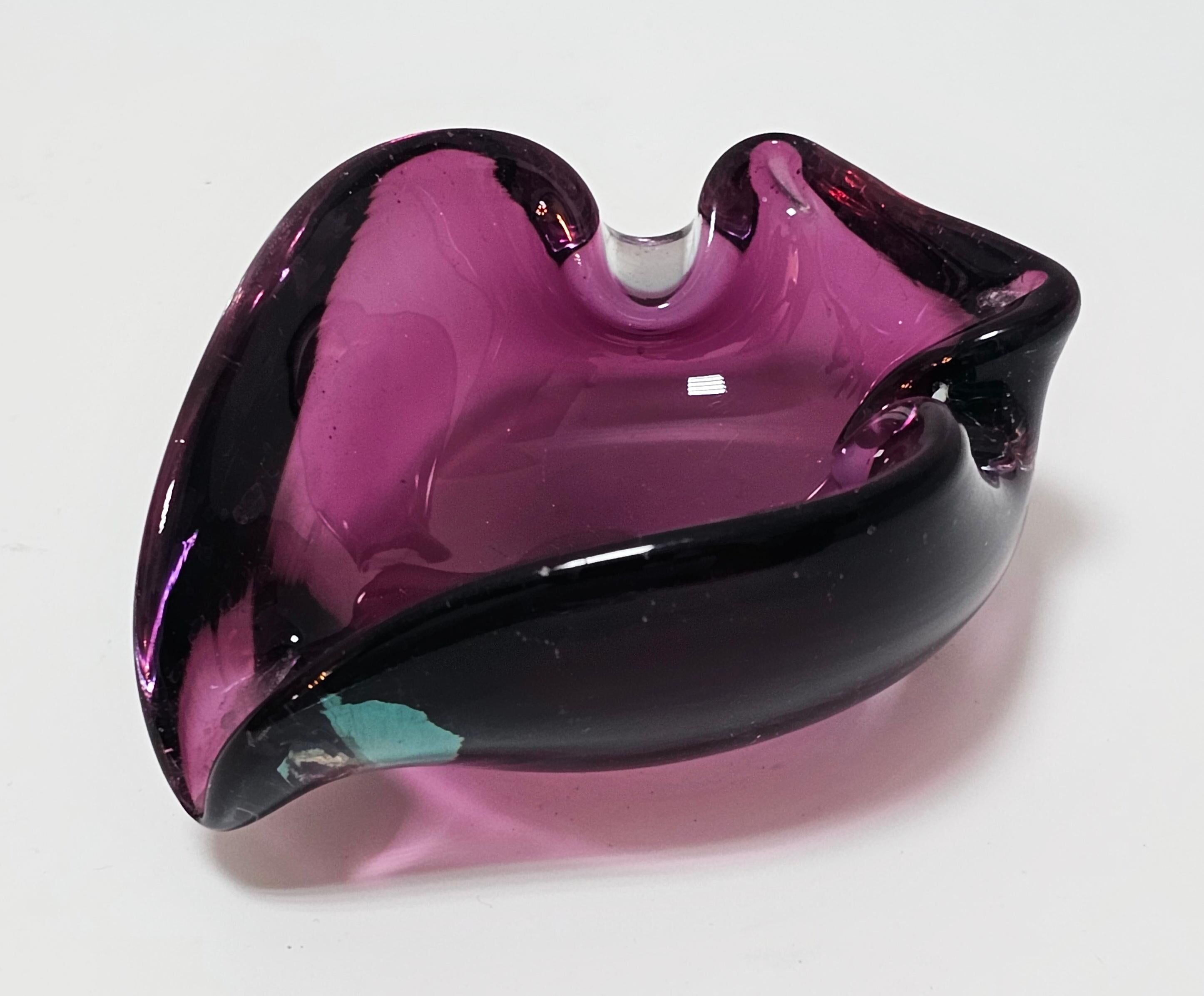 Murano glass ashtray Mid Century Modern style 1960s