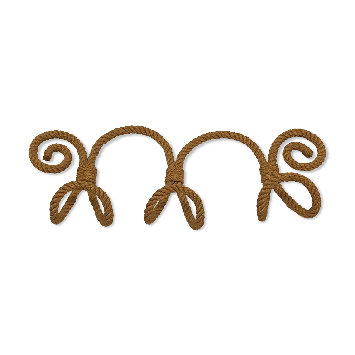 Wall-mounted rope coat rack