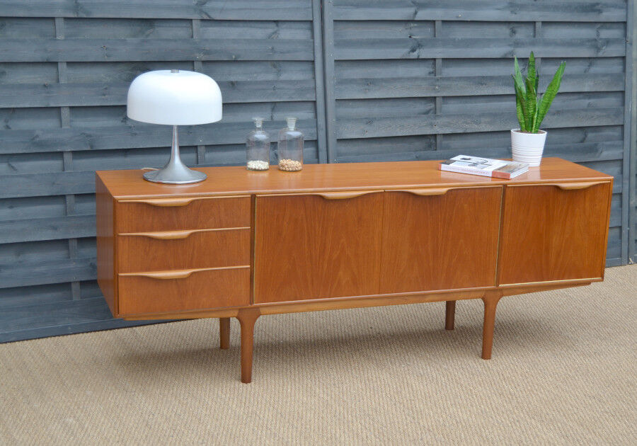 Enfilade en teck par McIntosh