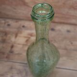 Bouteille en verre soufflé bullé vert Biot