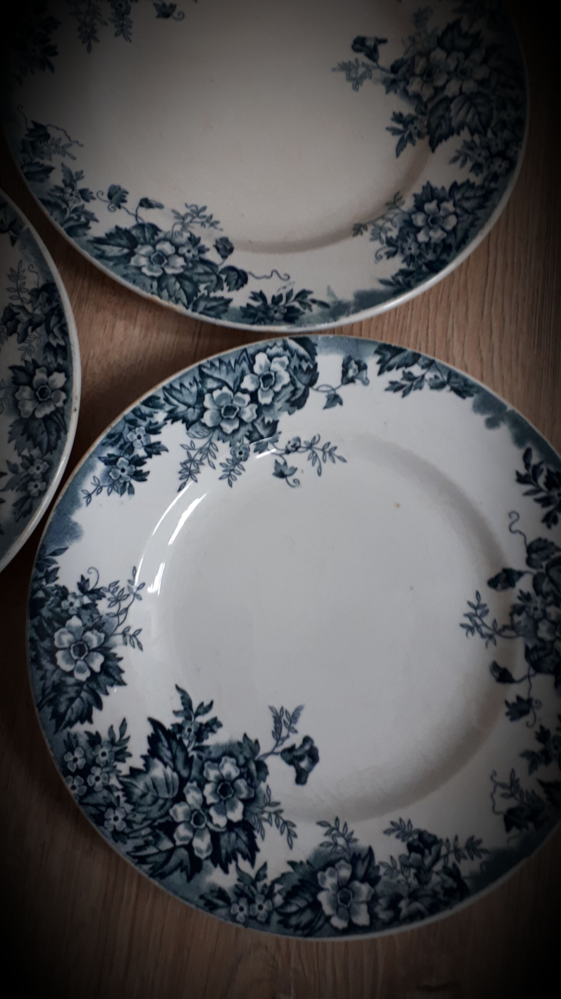 6 Marie Louise flat plates