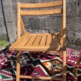 Pair of 80' folding chairs