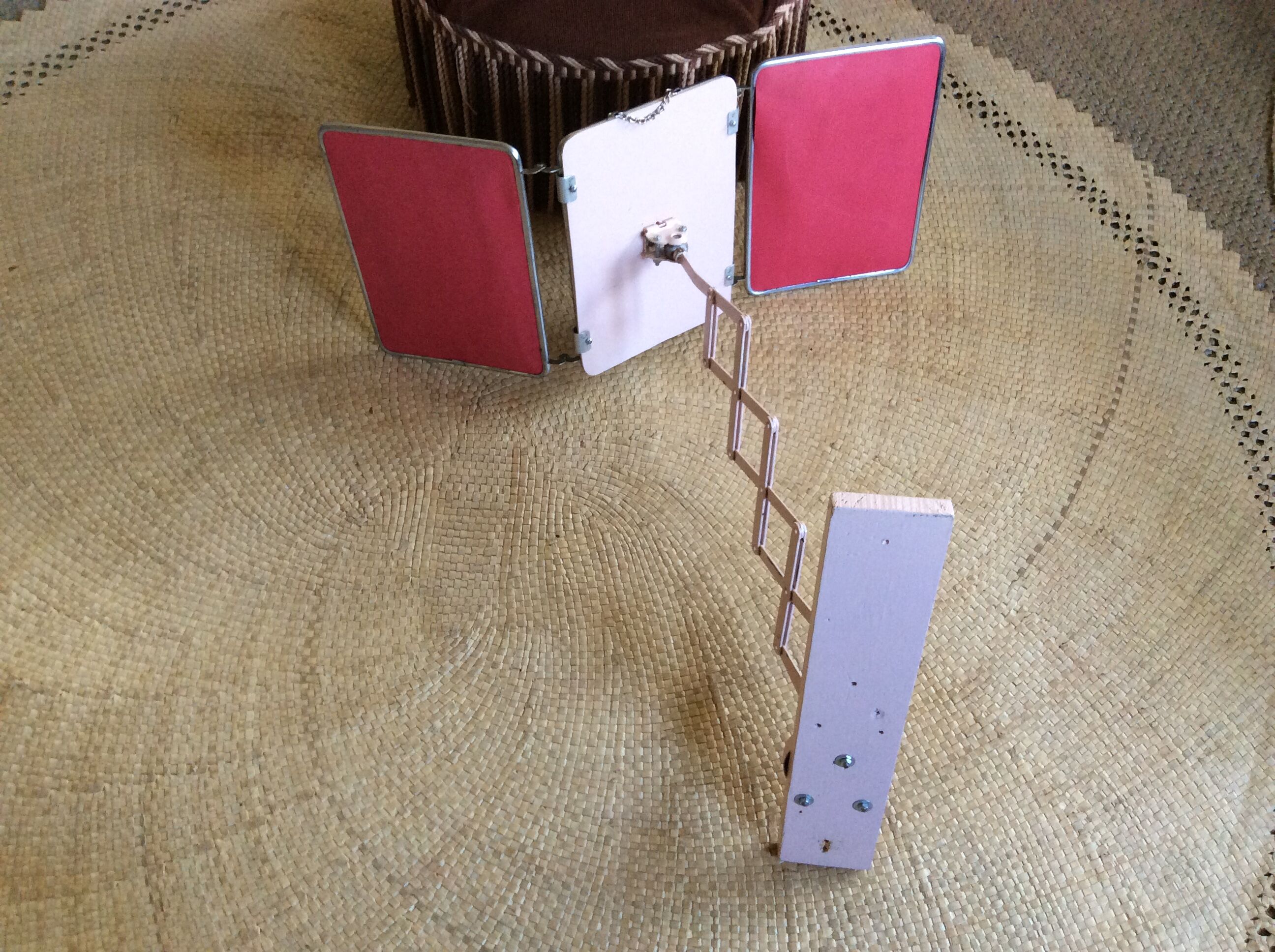 Barber's mirror on plinth 57x23cm