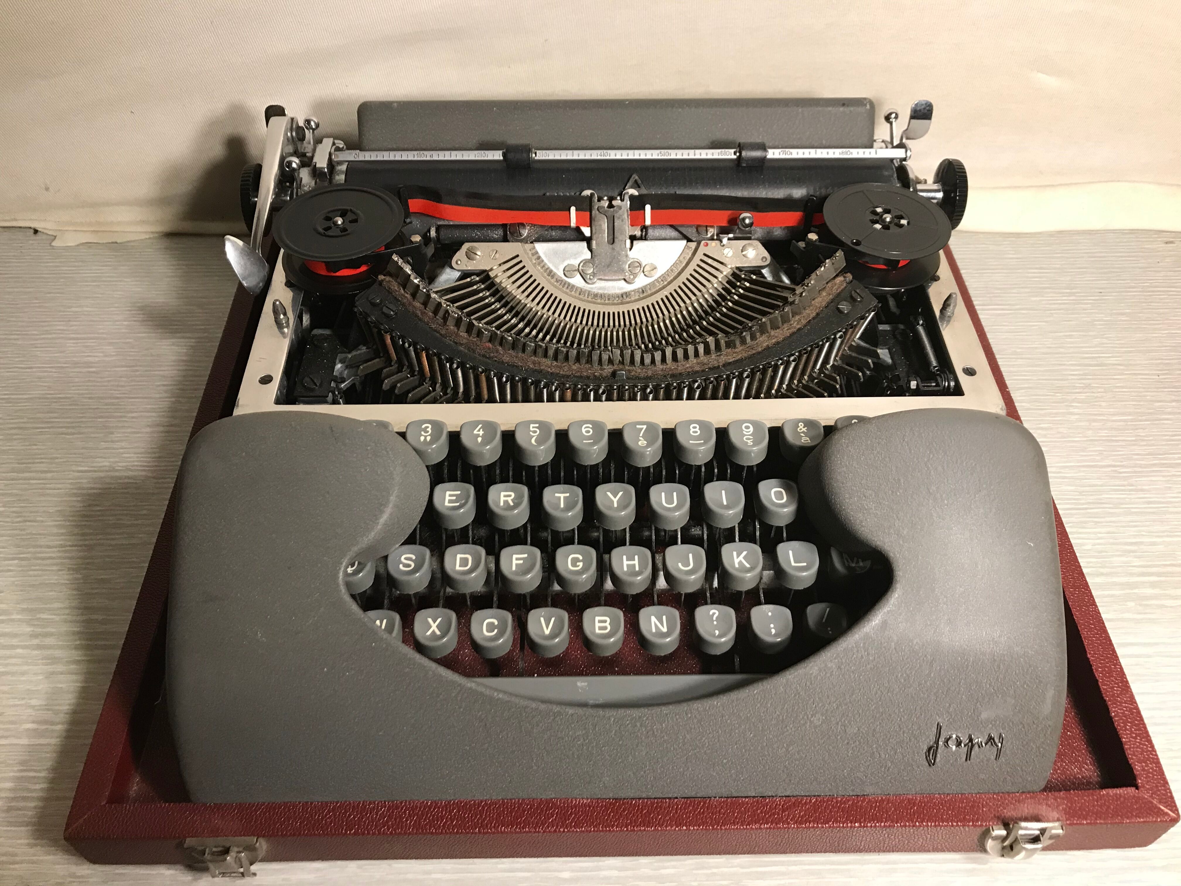 Old Japy typewriter metal grey 50's grey metal