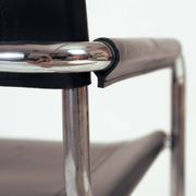 Chaise Bauhaus Mart Stam Marcel Breuer en cuir noir, Fasem 1980