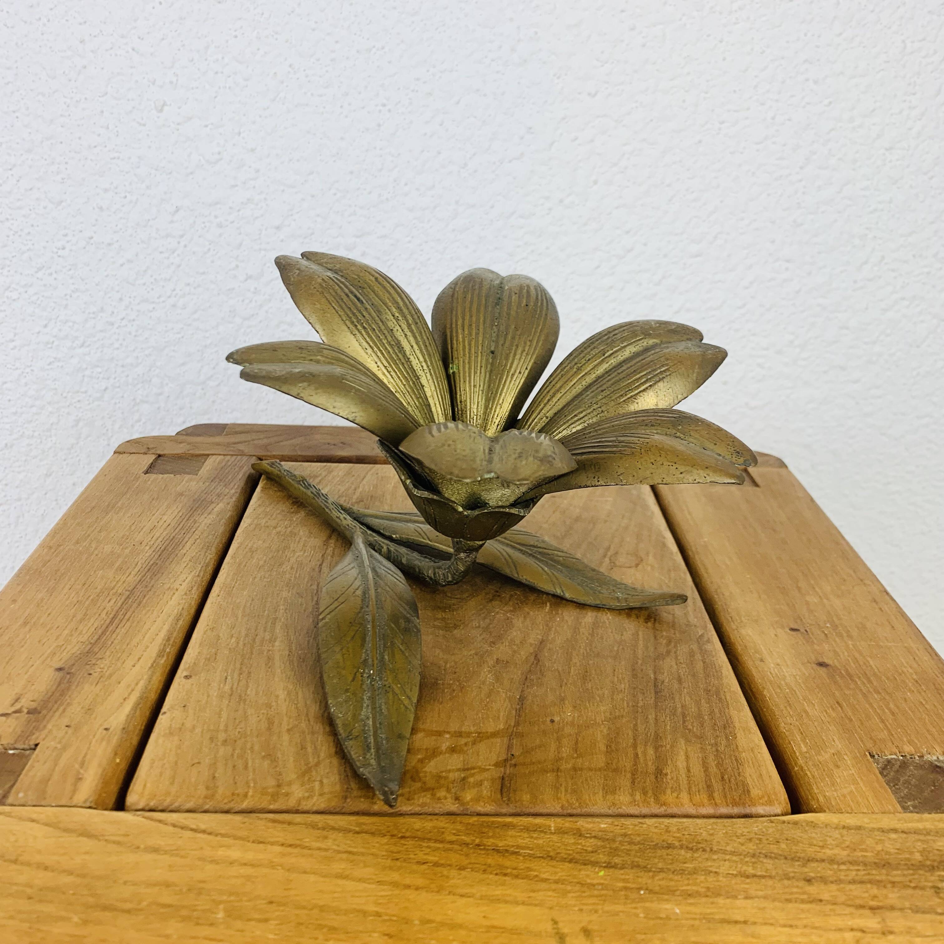 Brass flower ashtrays petals