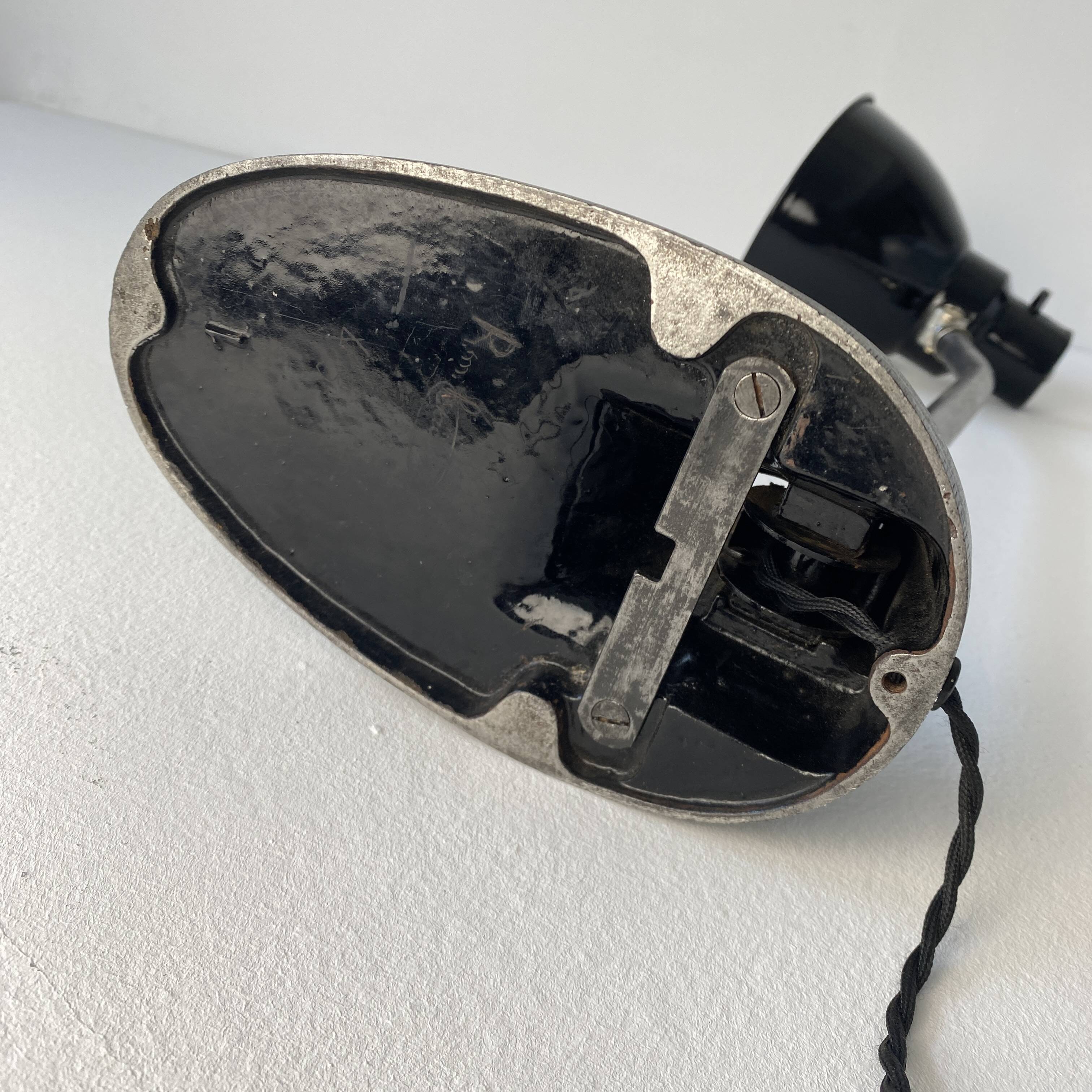 OLD BAUHAUS DESK LAMP "JACOBUS" 2