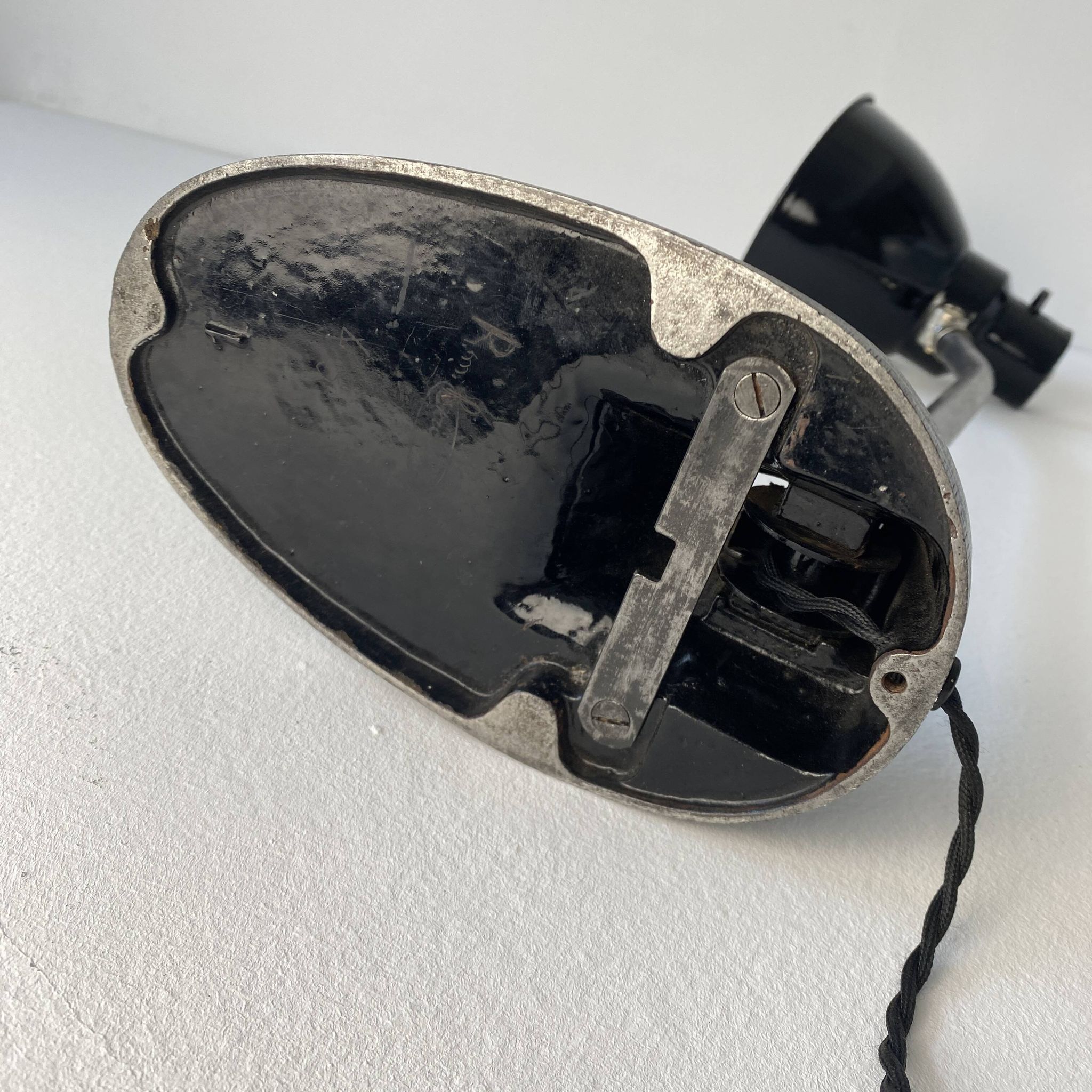 OLD BAUHAUS DESK LAMP "JACOBUS" 2