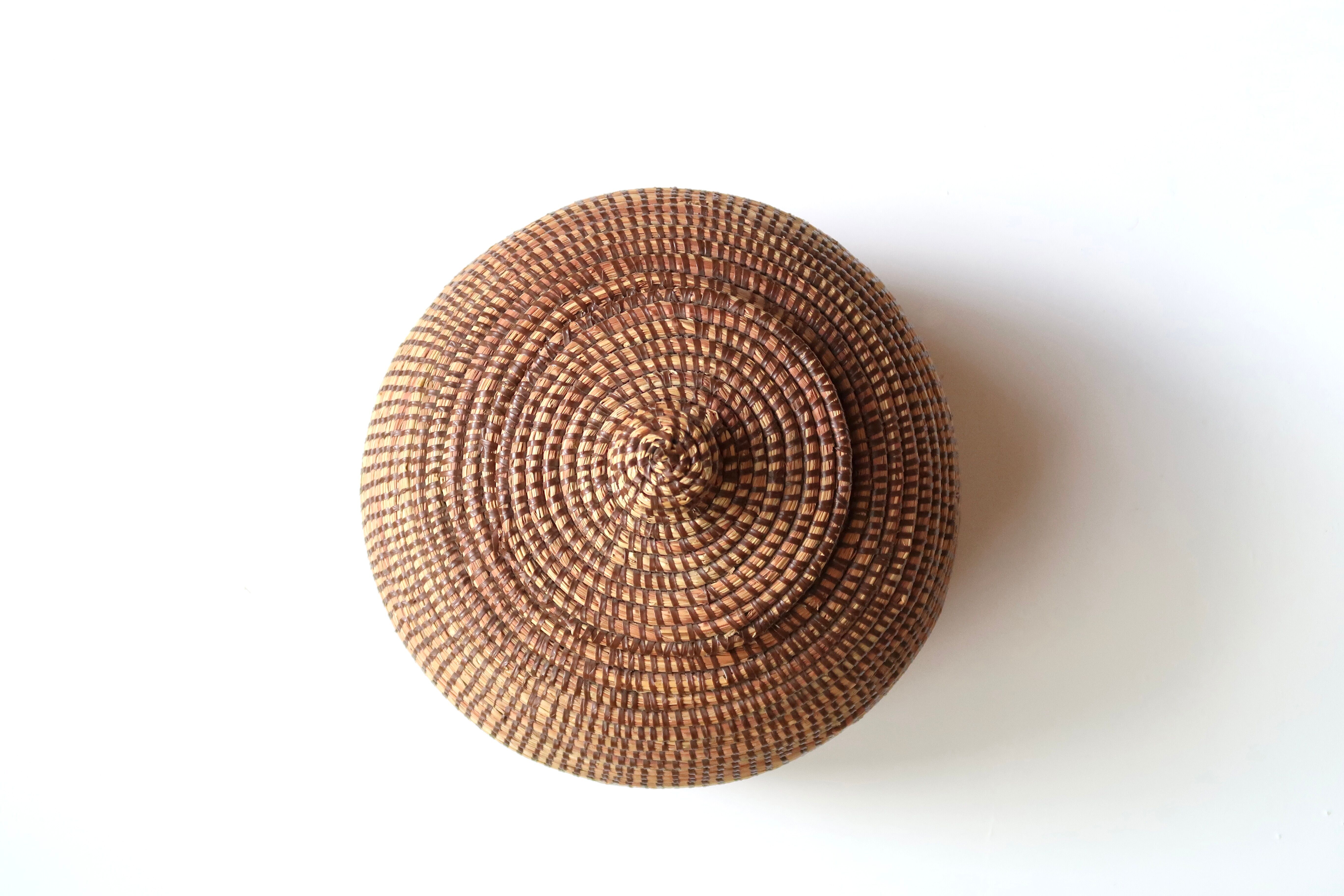 Round braided fiber box, basket, 80s