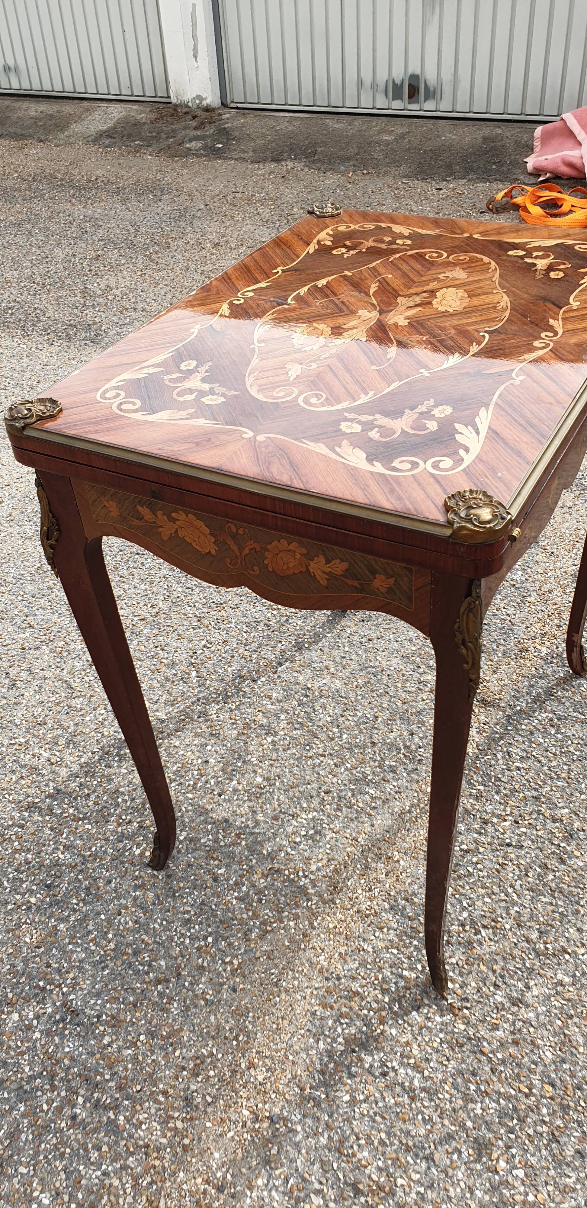 Games table Louis XV