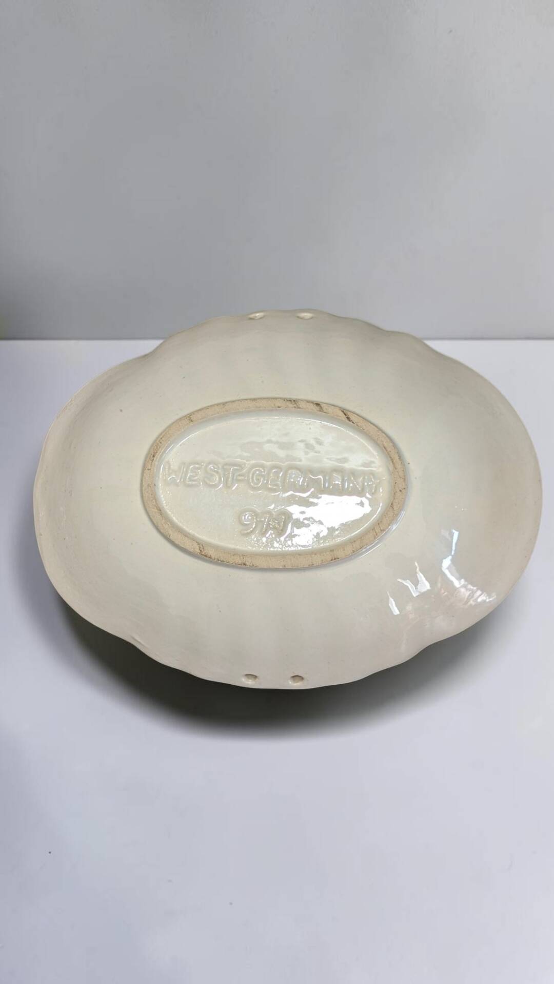Vintage ceramic dish / catchall – West Germany 902