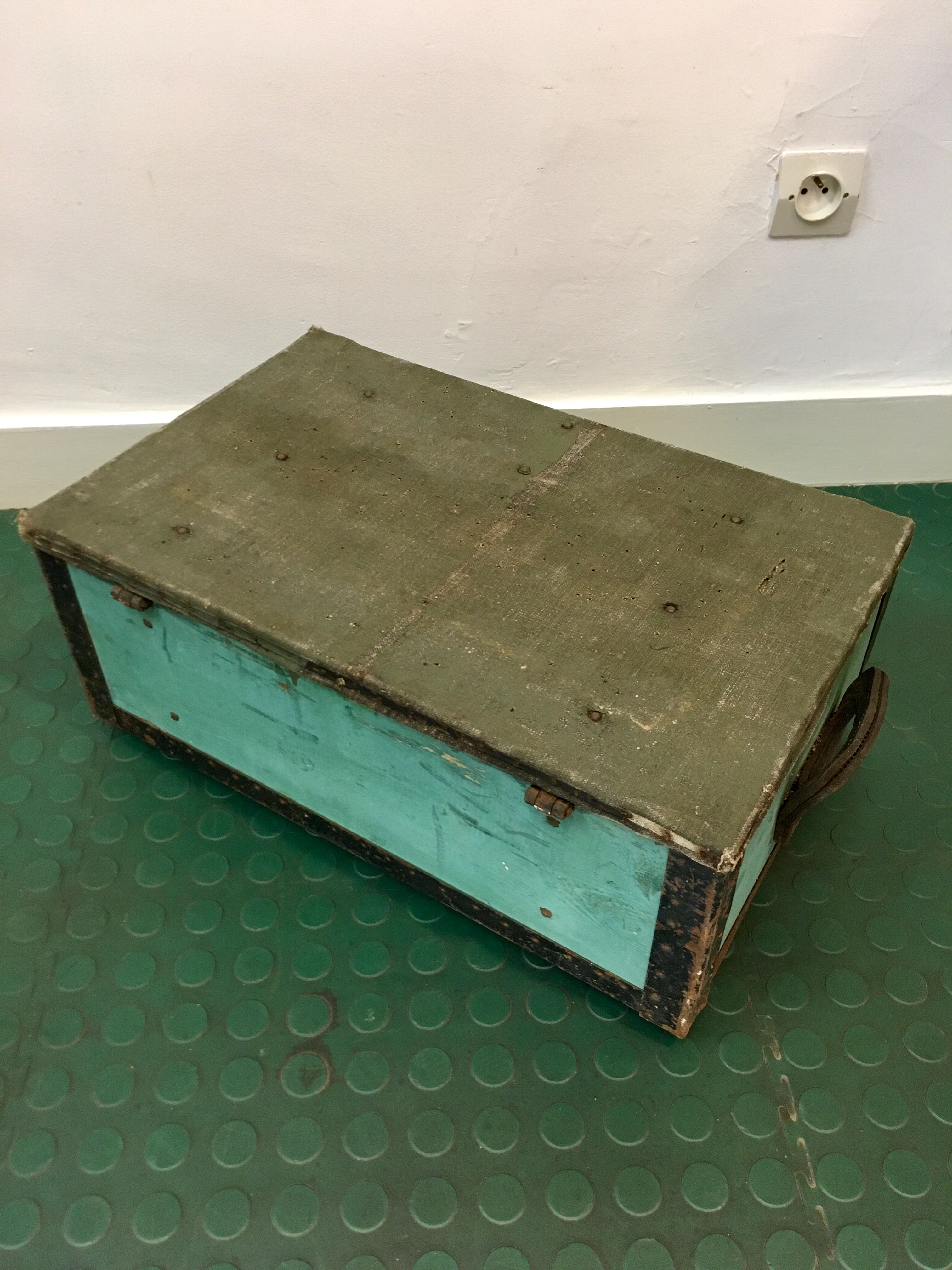 Caisse coffre de transport vintage n°725