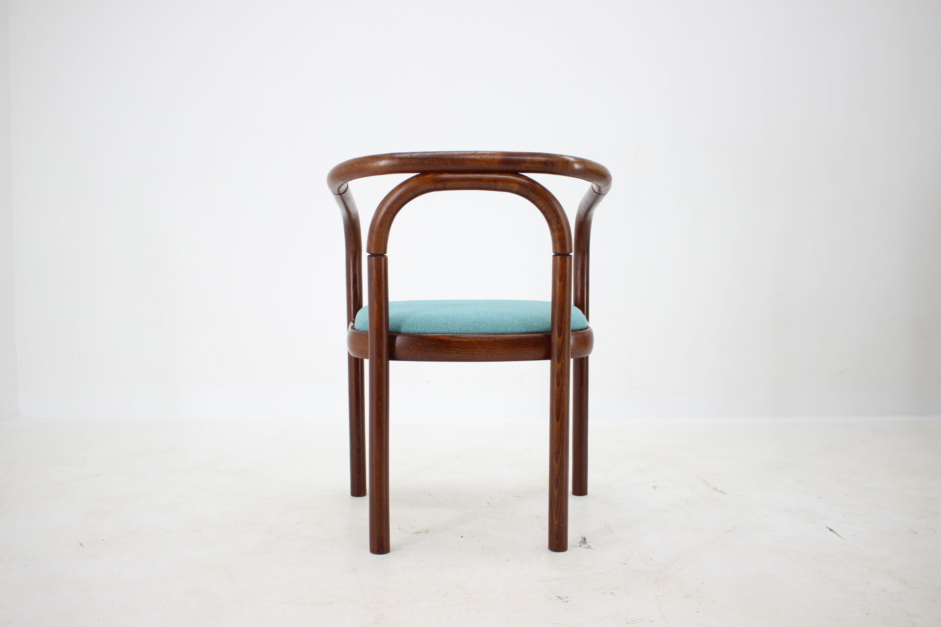 Vintage bentwood chair Ton, Czechoslovakia