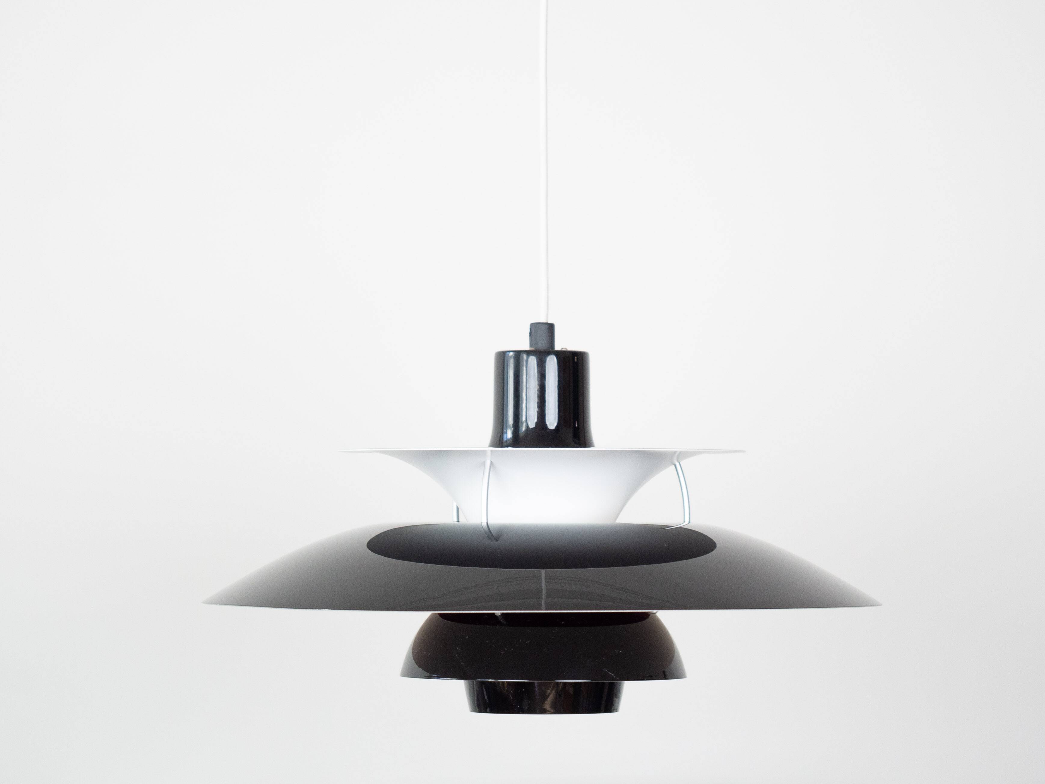 Suspension danoise PH 5 par Poul Henningsen, Louis Poulsen, 1958