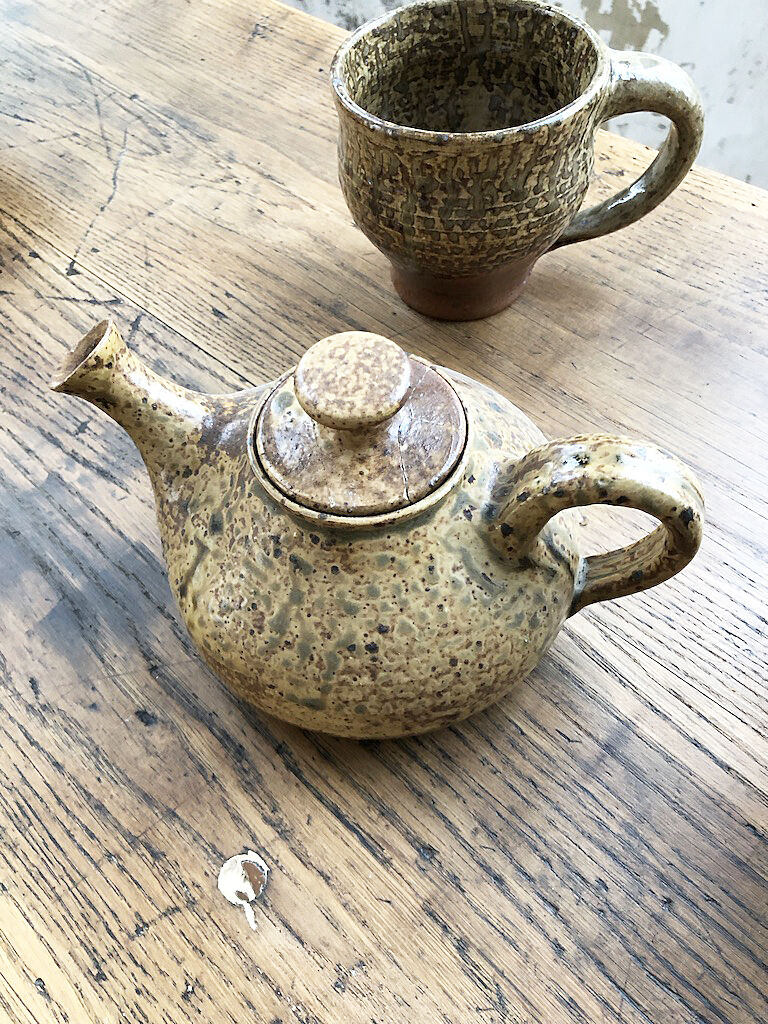 Set cups and teapot André Bodin sizzles