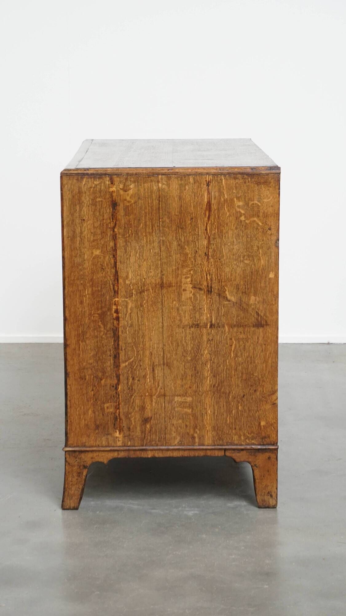 Antique Early 19th-Century English Oak Chest of Drawers/Commode