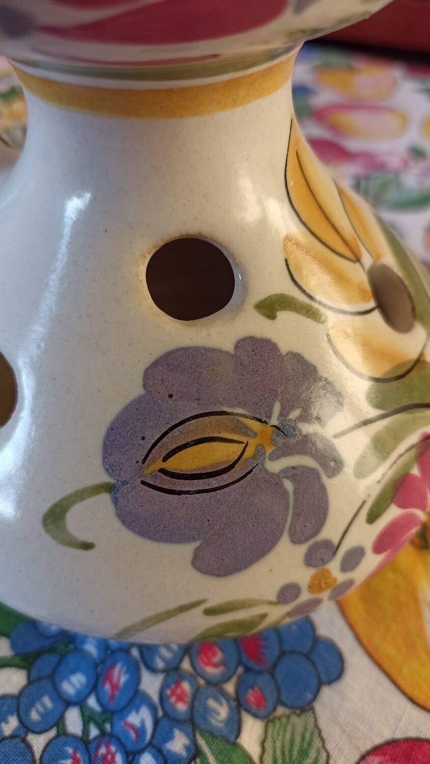 Keraluc vase in Quimper floral decor