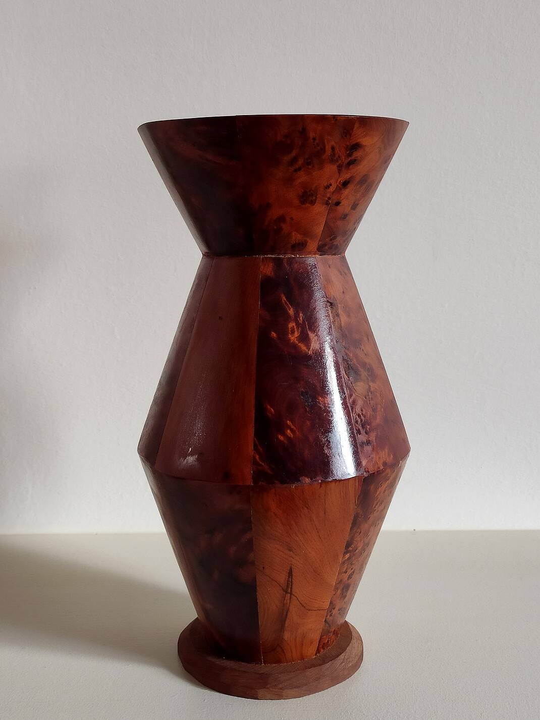 Vase décoratif bois de thuya