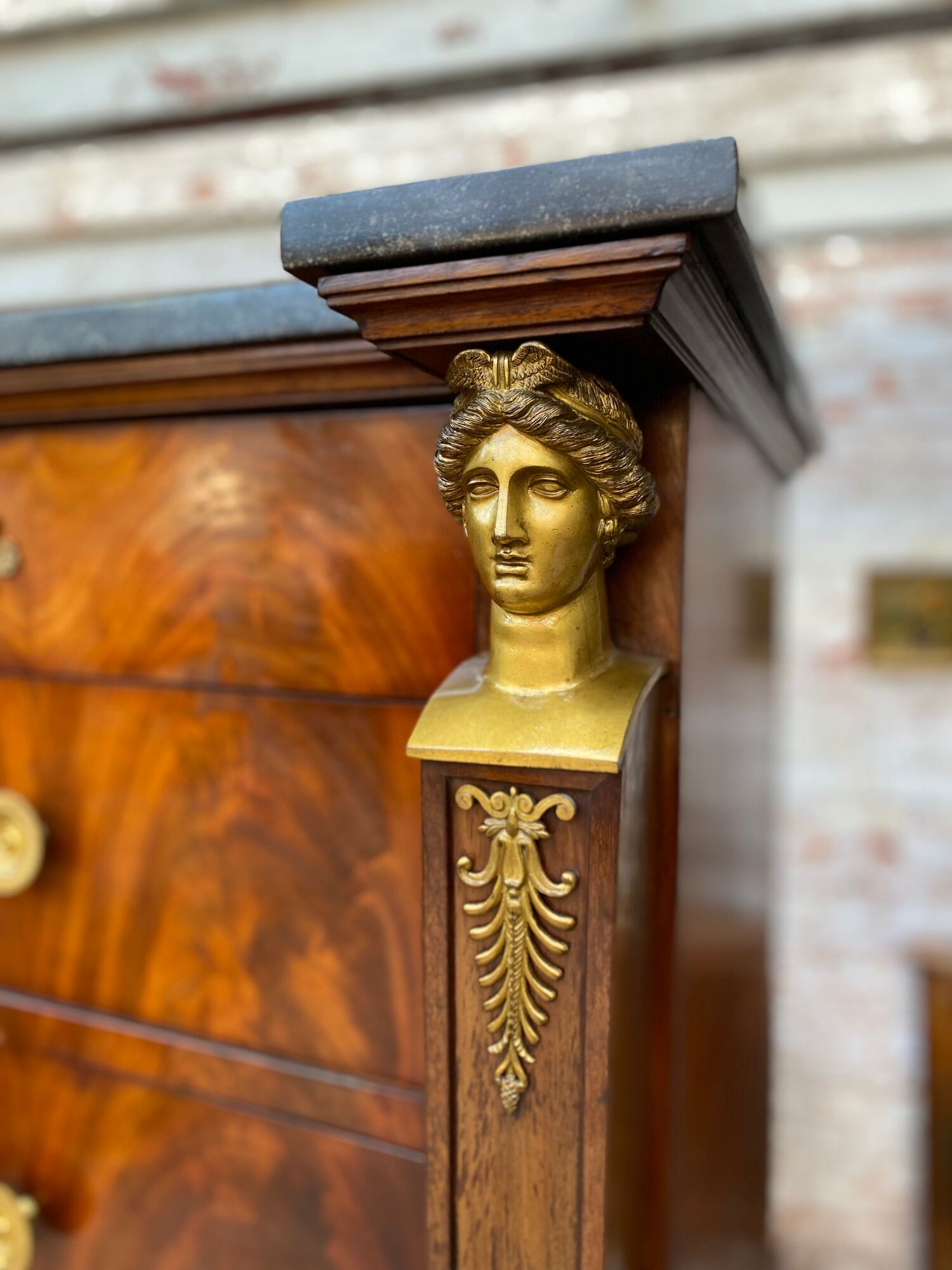 Dresser in mahogany flamed period Empire XIXth century