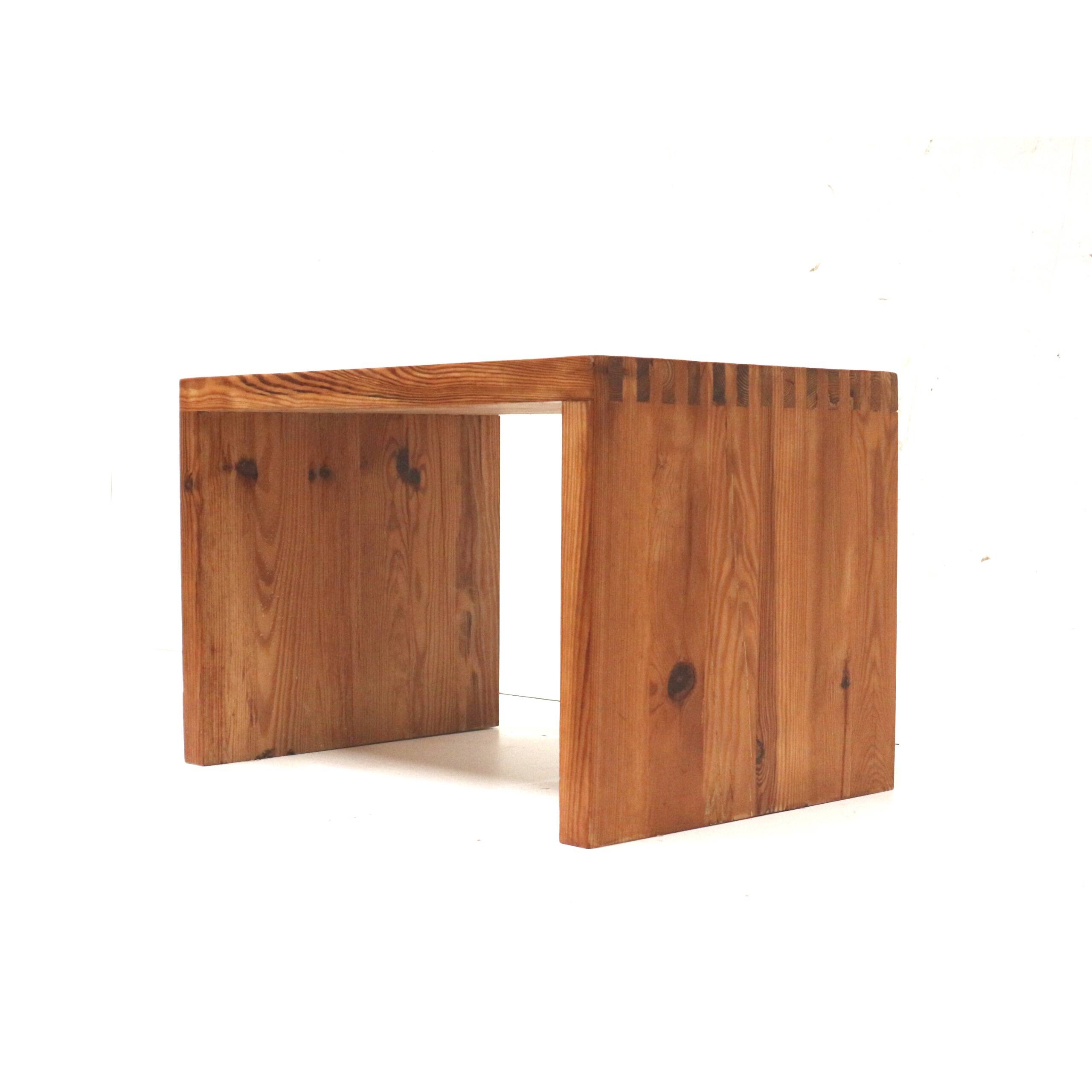 Unique set of 2 vintage tables / bedside tables by Ate van Apeldoorn for Houtwerk Hattem