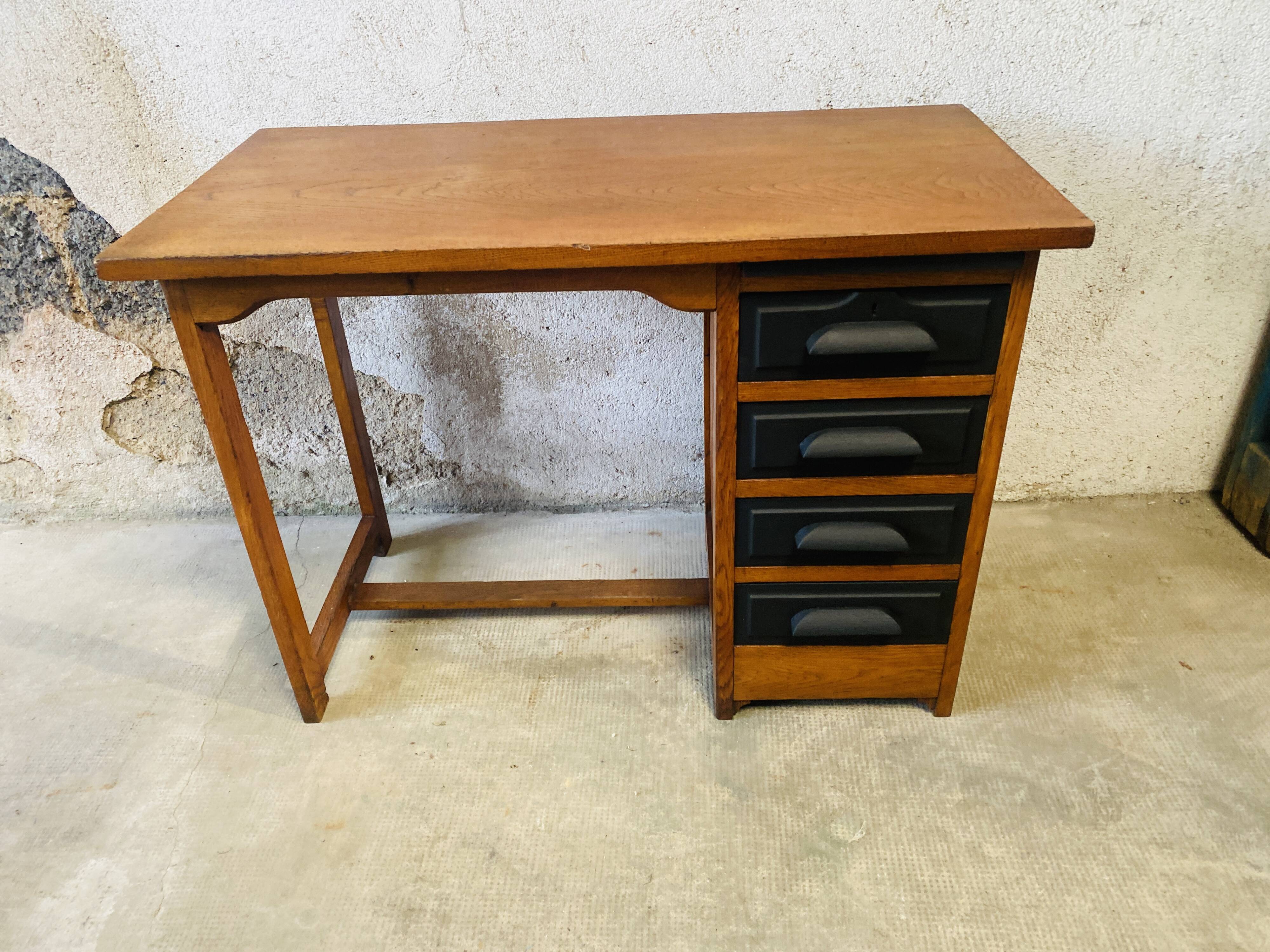 Children's desk in oak