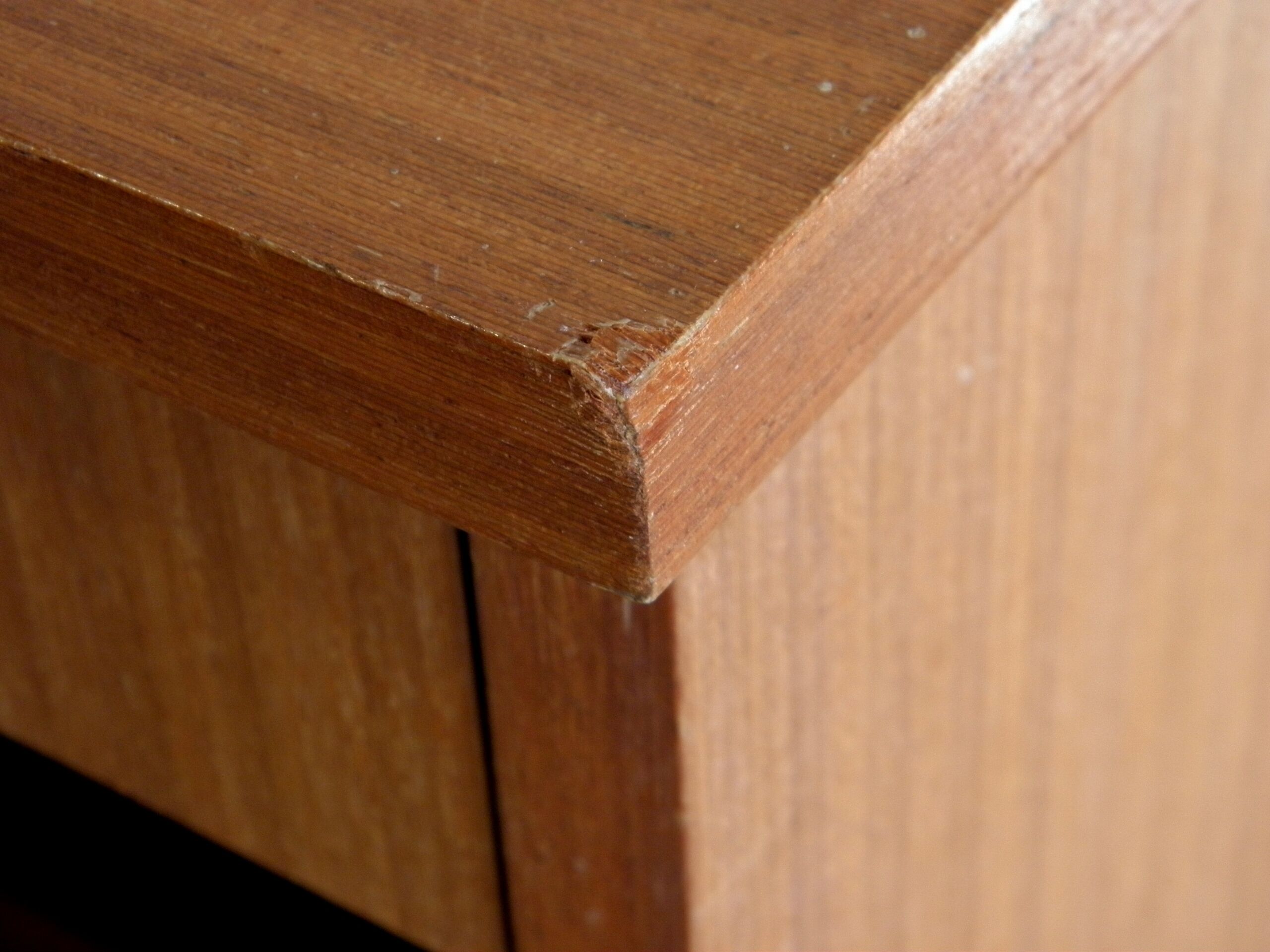 Bedside spindle feet 1970