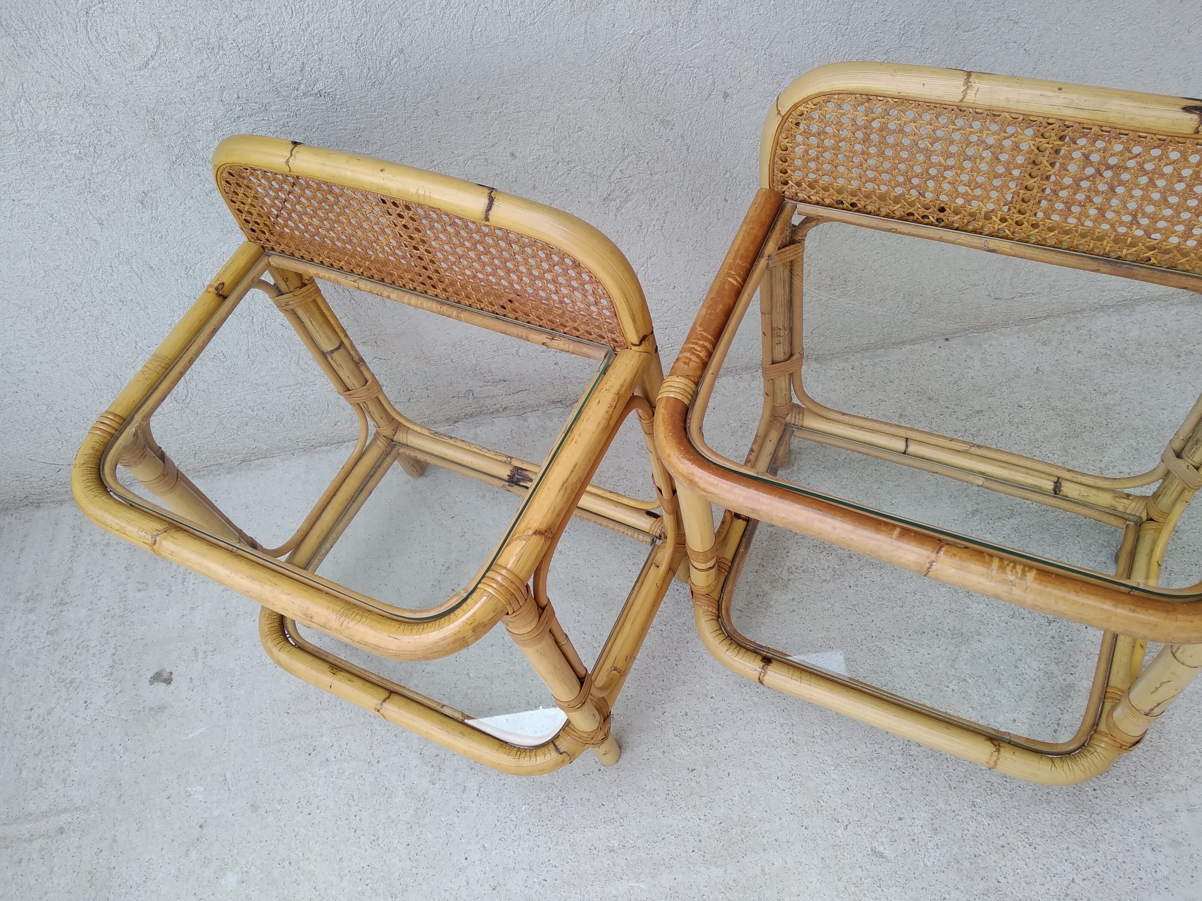 Paire de chevets vintage rotin et verre
