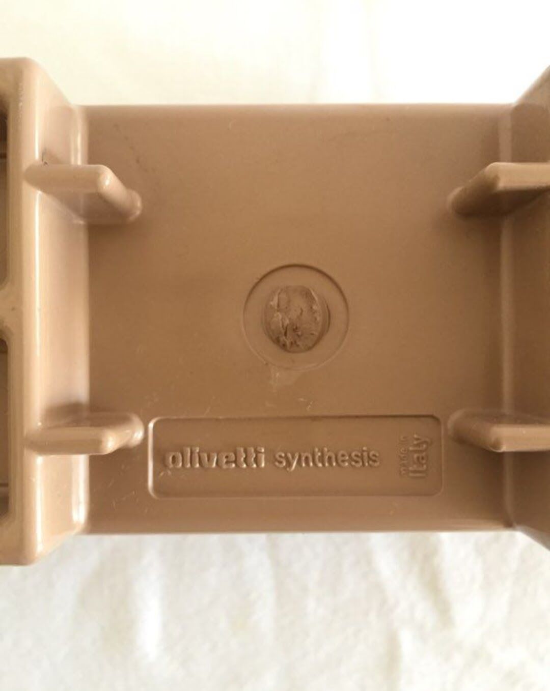 Ettore Sottsass mail holder for Olivetti Sintesis