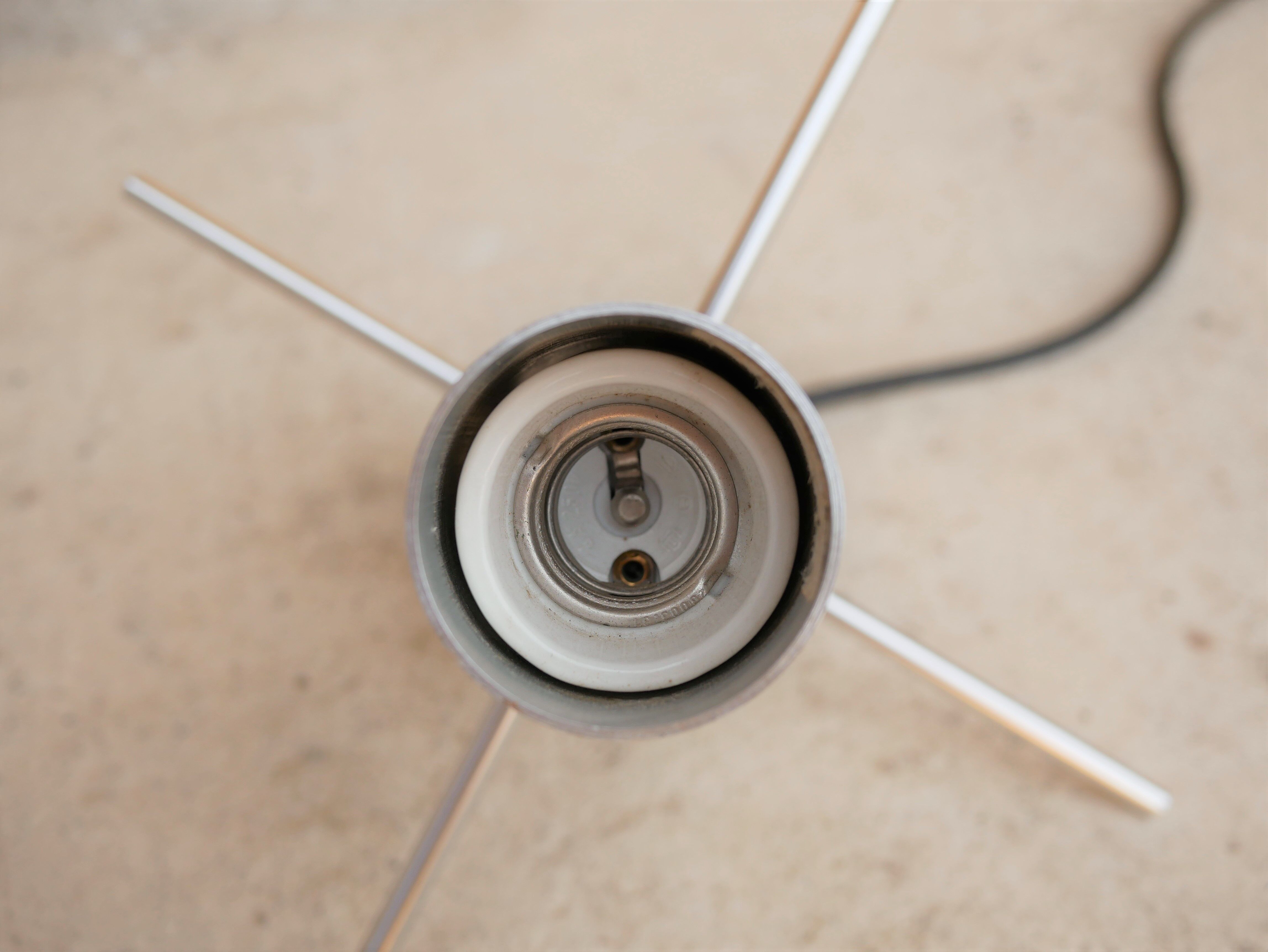 “Cricket R-60” lamp by Otto Wasch for Raak editions
