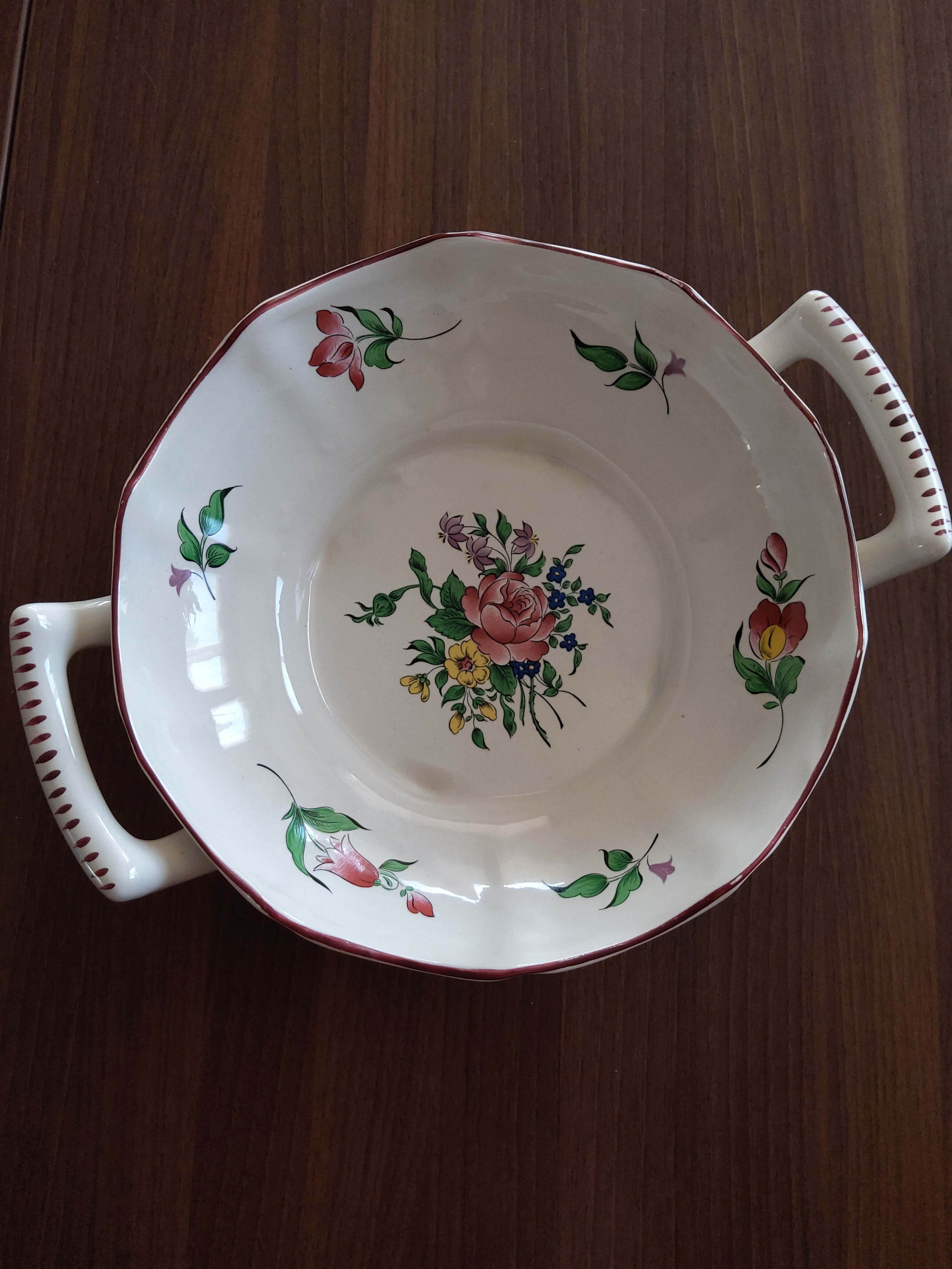 Lunéville dinnerware set