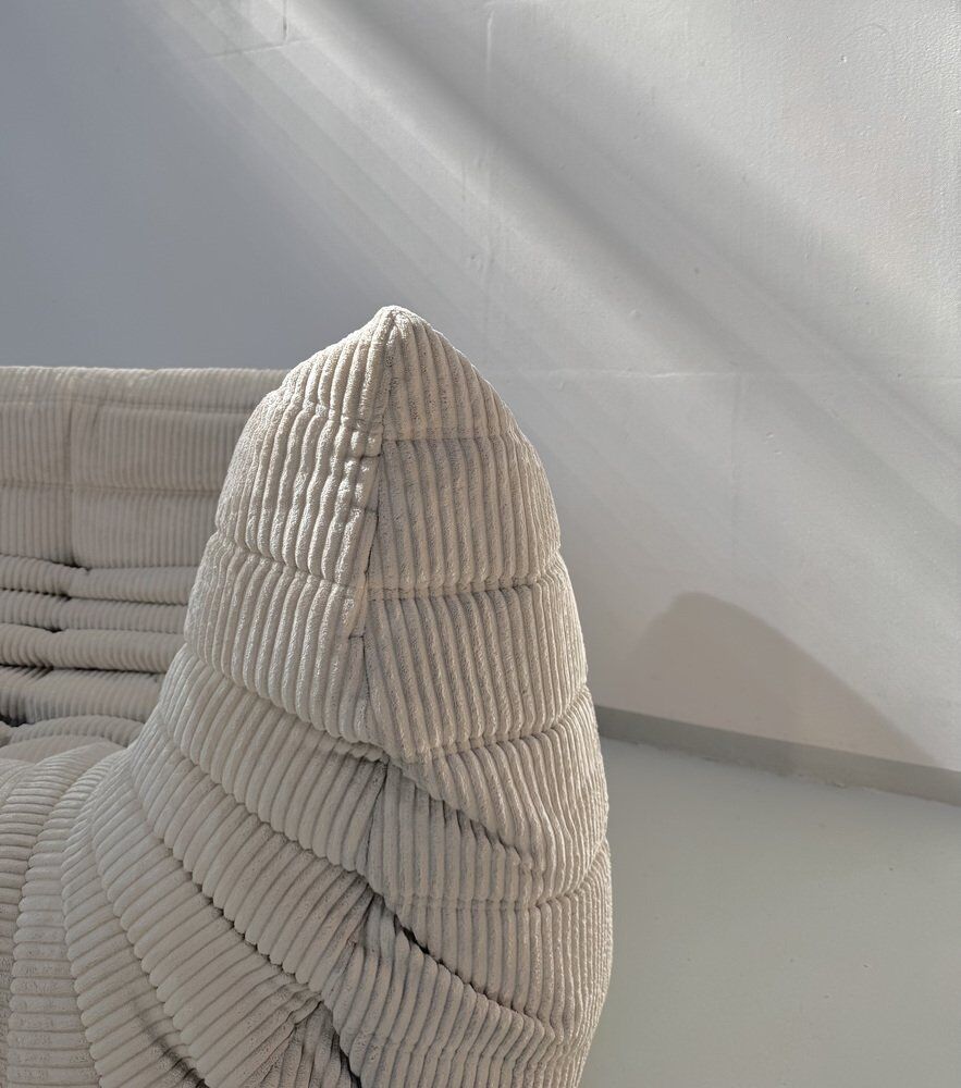 Beige Amrest Togo Sofa attributed to Michel Ducaroy for Ligne Roset, 1970s.