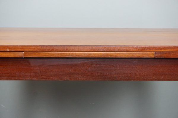 Stretchy vintage dining table Cees Braakvan for Pastoe