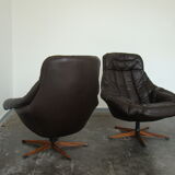Pair of vintage Danish design brown leather swivel chairs by Bramin
