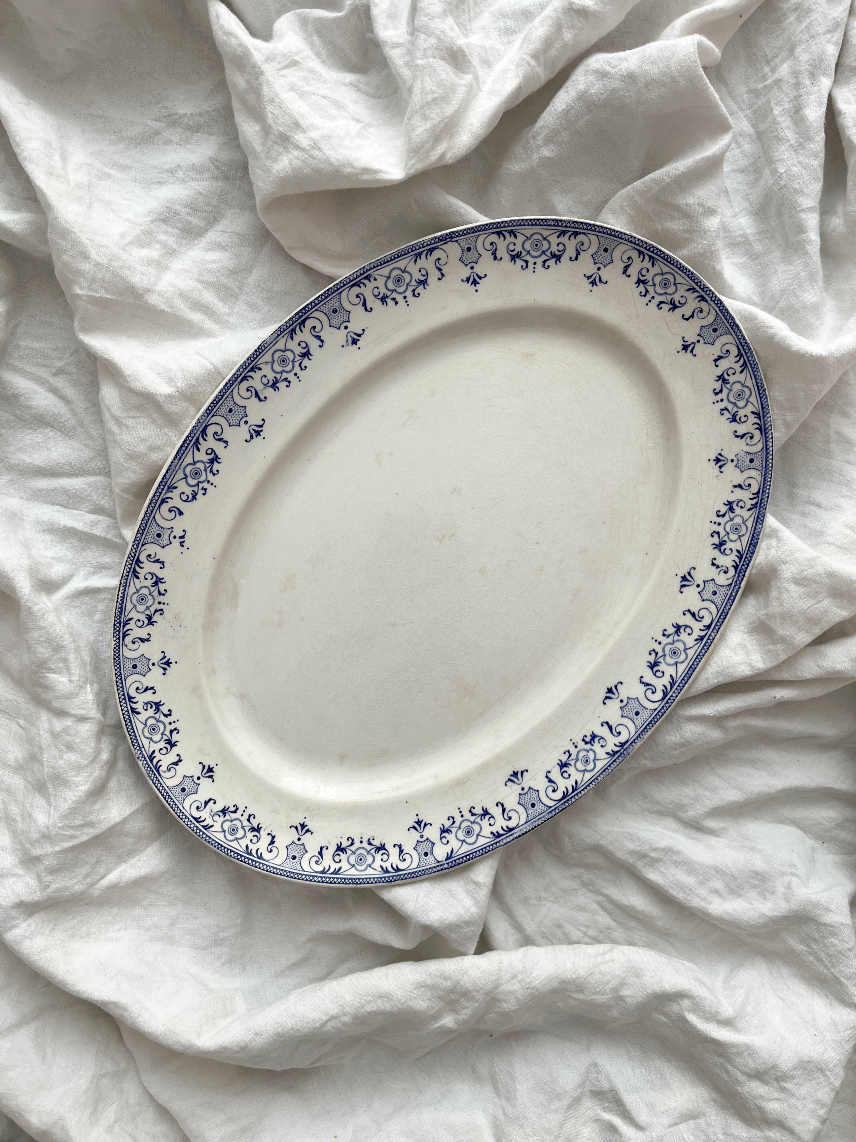 Oval ironstone dish "La Vallière" Creil and Montereau