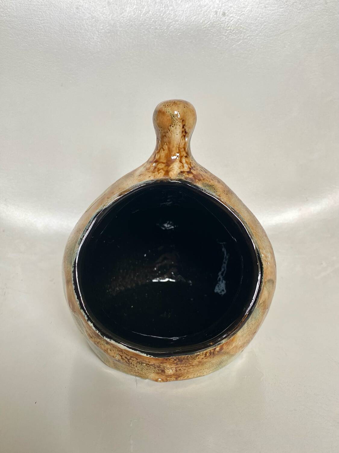 Vintage ceramic bébégé vase