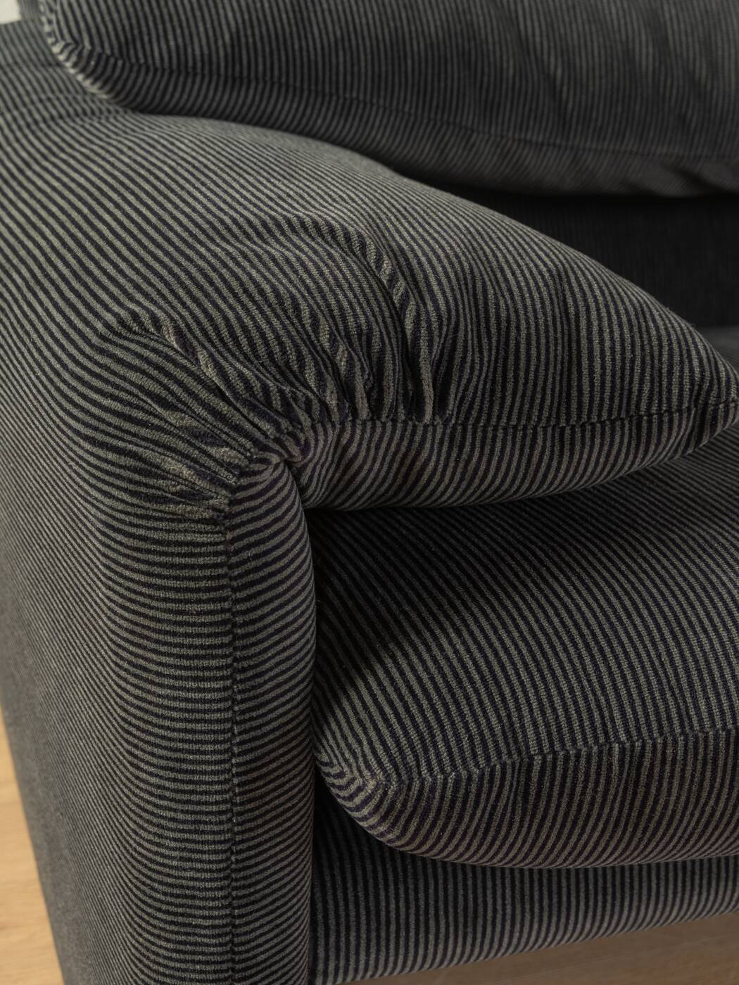 "675 MARALUNGA" sofa, Vico Magistretti, Cassina
