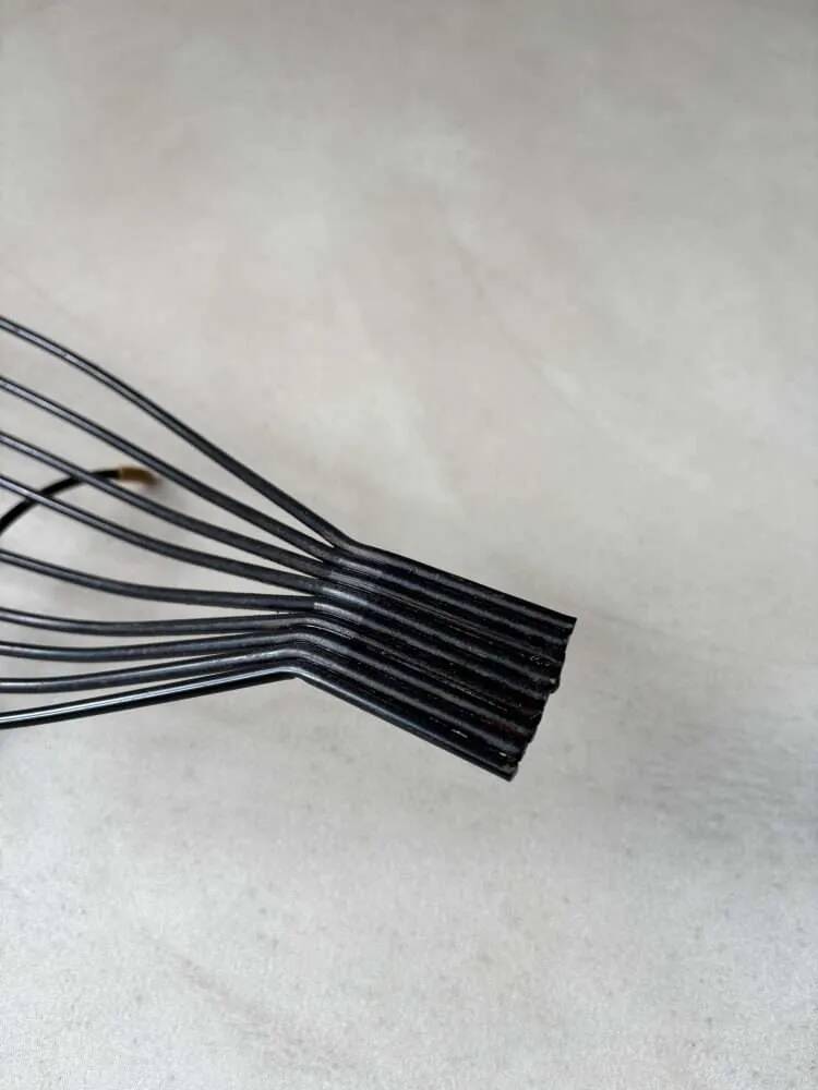 Corbeille à fruits en fil d'acier noire minimaliste années 50