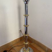Lampadaire en métal et verre fumé