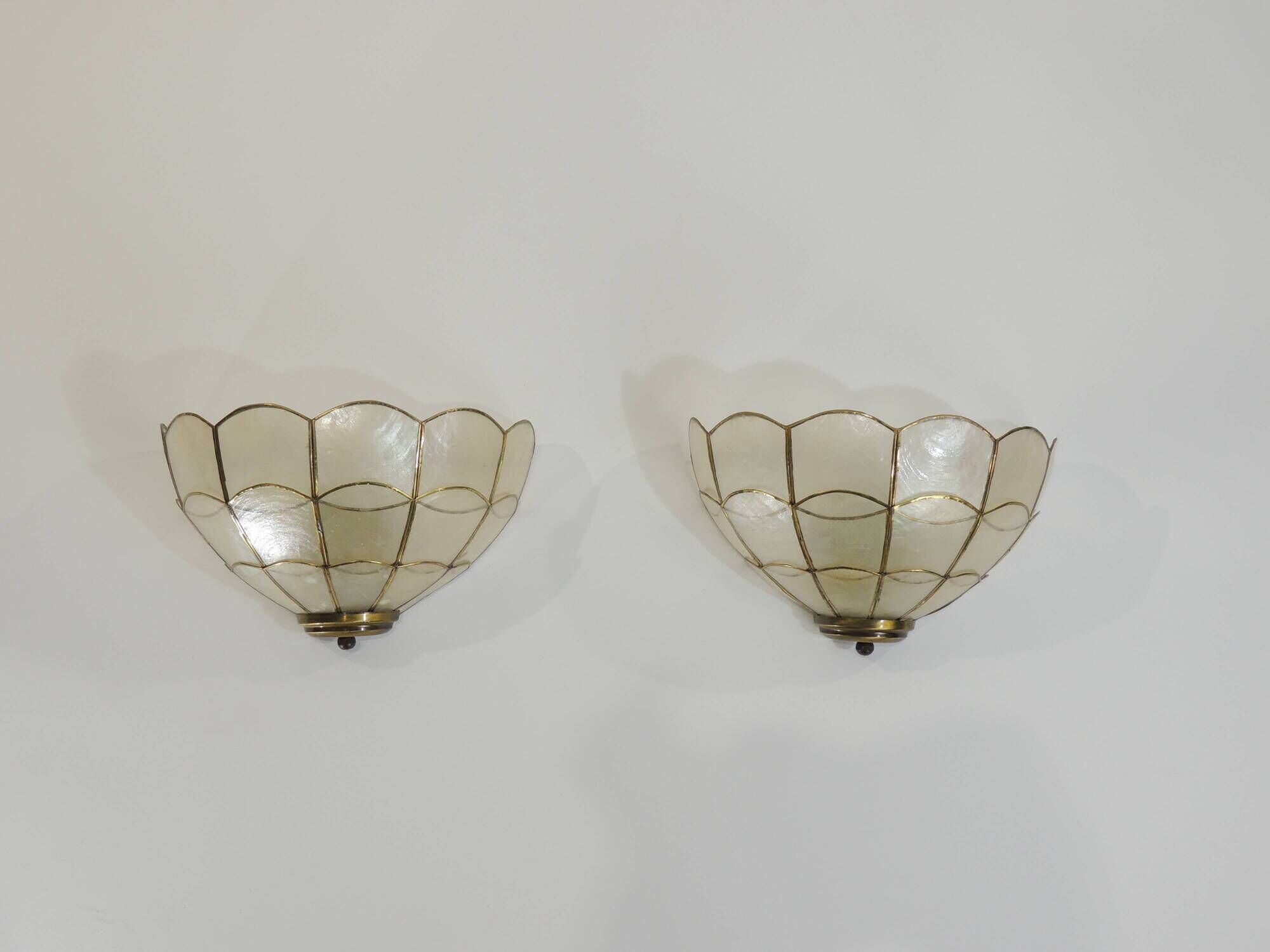 Pair of mother-of-pearl /vintage wall lamps