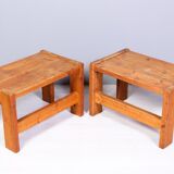 Paire de tables d'appoint en pin massif Suède 1970s